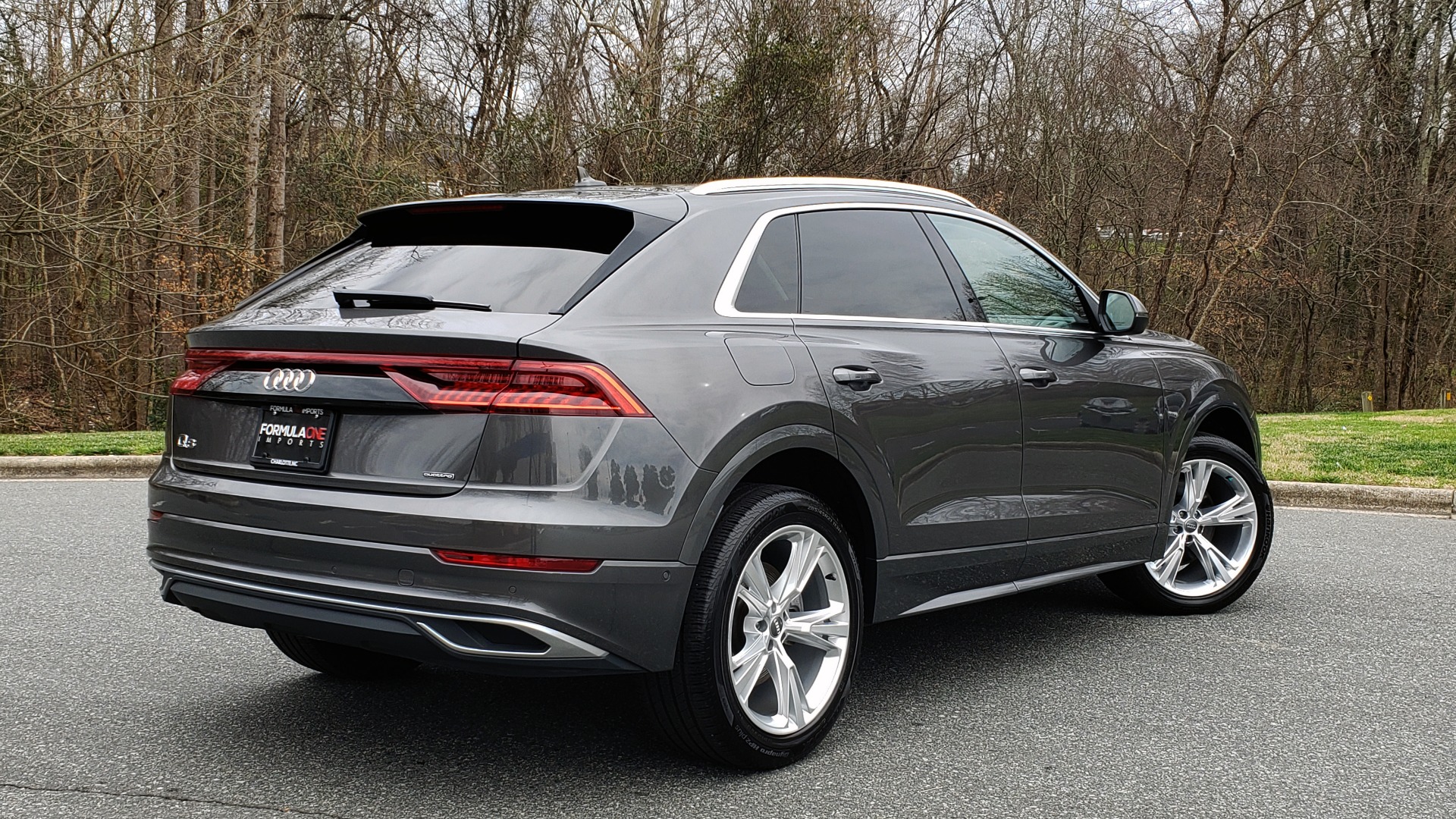Used 2019 Audi Q8 PRESTIGE 3.0 / NAV / SUNROOF / BO SND / COLD WTHR / REARVIEW for sale Sold at Formula Imports in Charlotte NC 28227 4