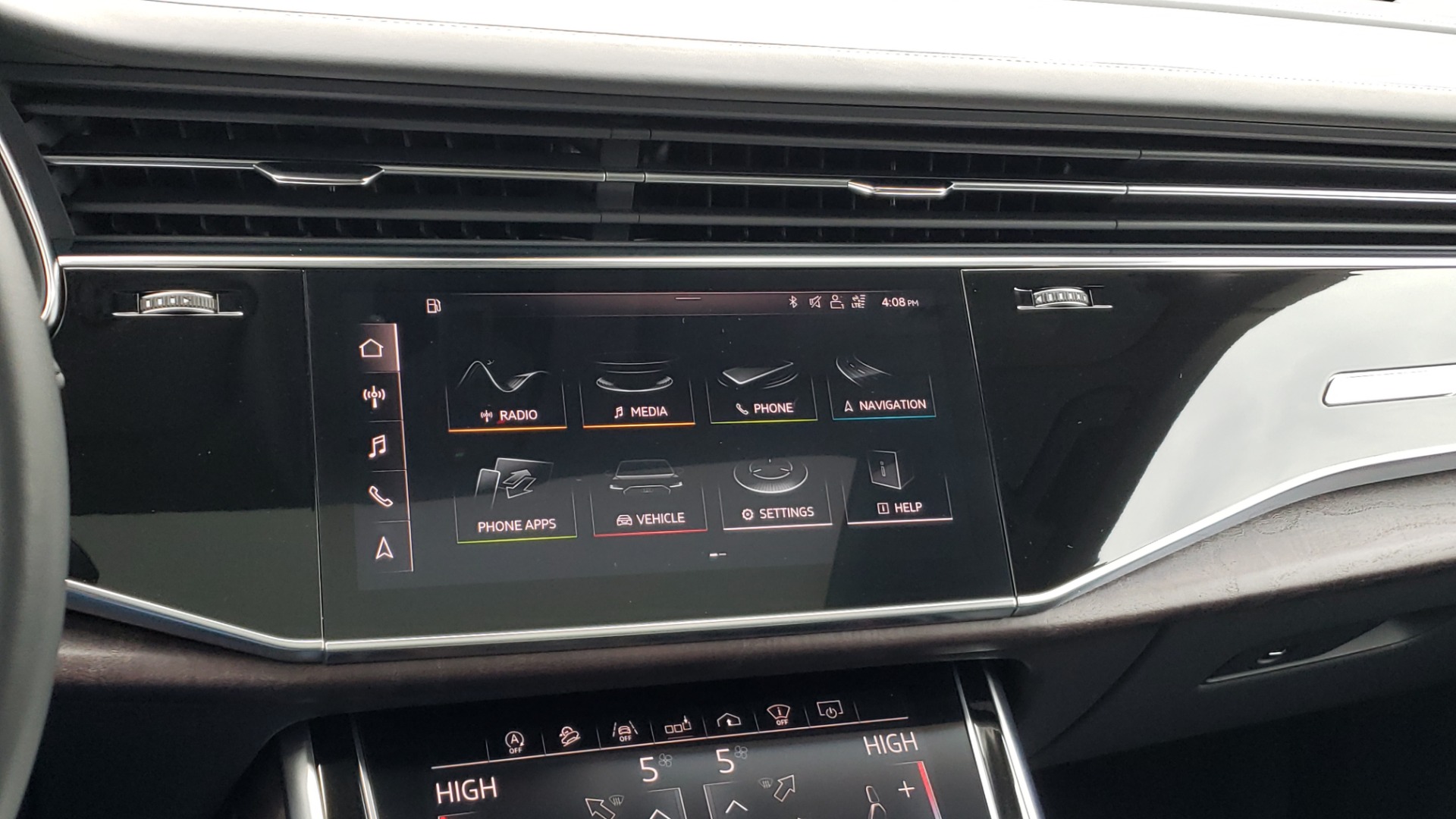 Used 2019 Audi Q8 PRESTIGE 3.0 / NAV / SUNROOF / BO SND / COLD WTHR / REARVIEW for sale Sold at Formula Imports in Charlotte NC 28227 50