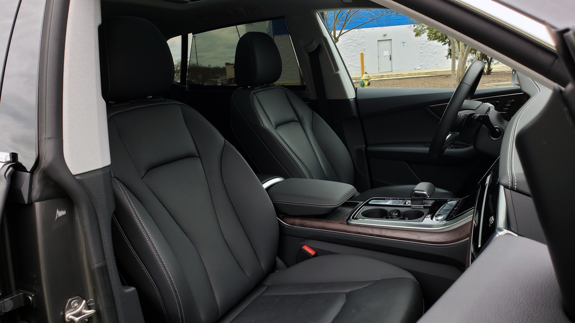 Used 2019 Audi Q8 PRESTIGE 3.0 / NAV / SUNROOF / BO SND / COLD WTHR / REARVIEW for sale Sold at Formula Imports in Charlotte NC 28227 74
