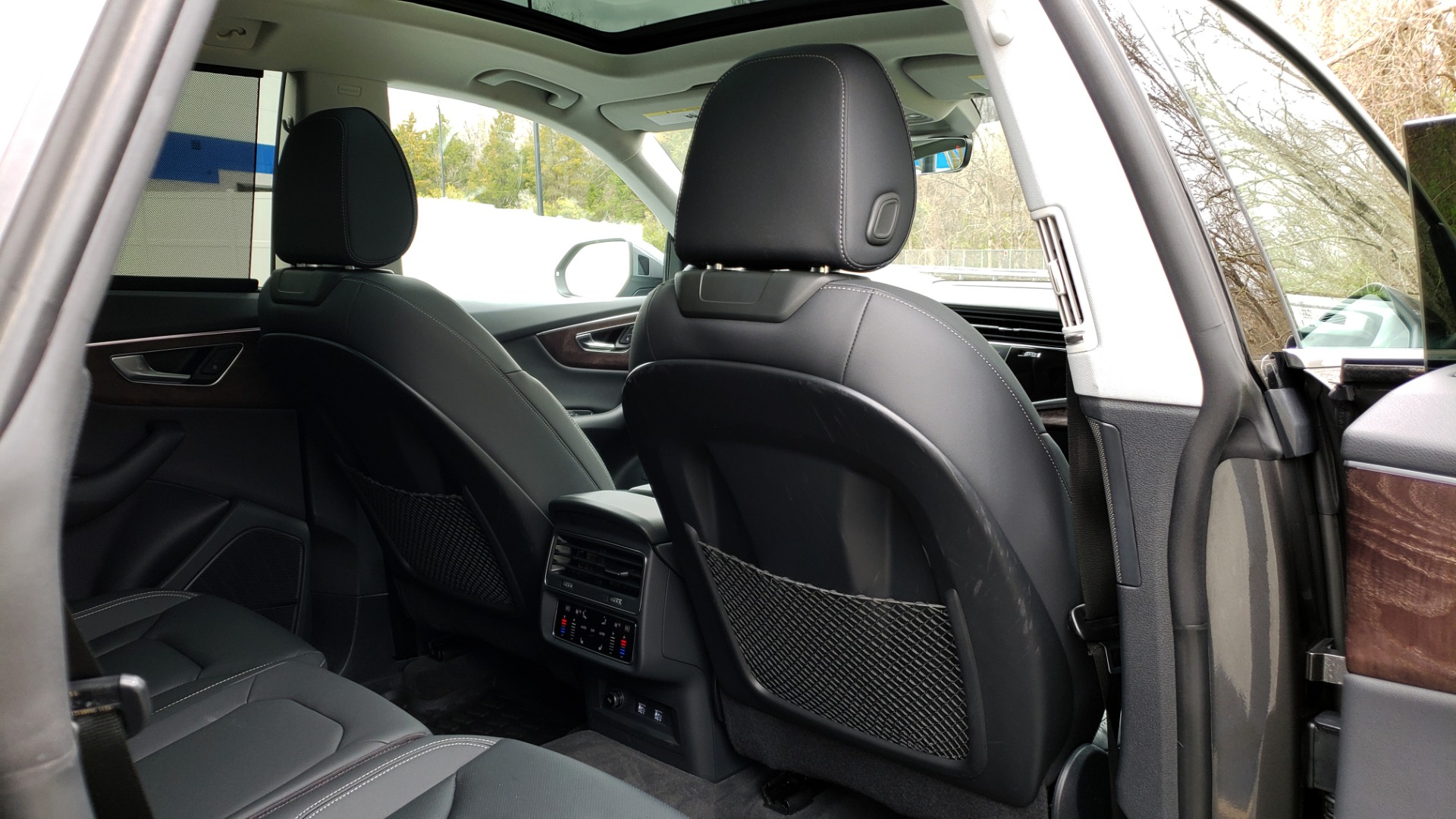 Used 2019 Audi Q8 PRESTIGE 3.0 / NAV / SUNROOF / BO SND / COLD WTHR / REARVIEW for sale Sold at Formula Imports in Charlotte NC 28227 83