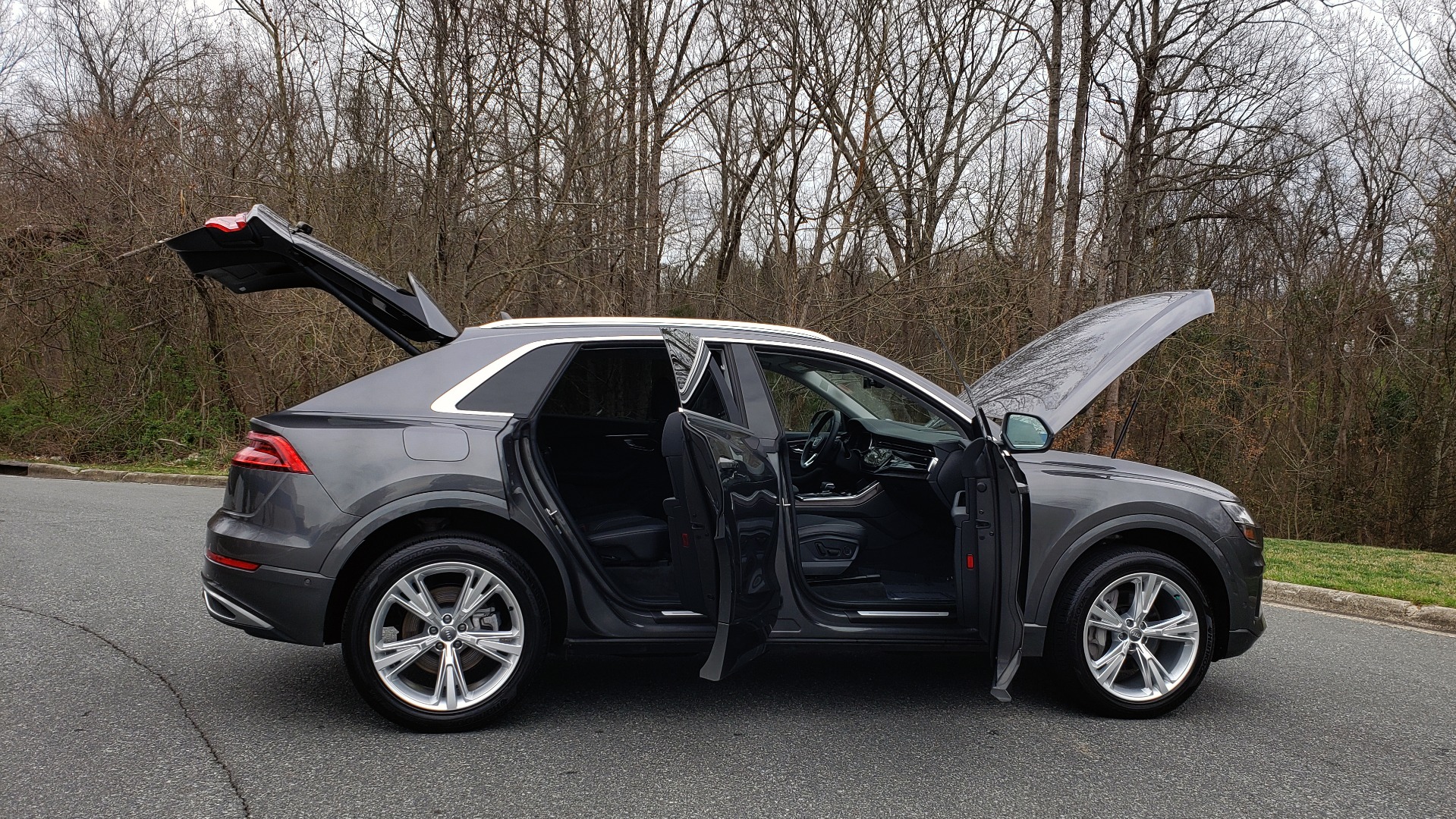 Used 2019 Audi Q8 PRESTIGE 3.0 / NAV / SUNROOF / BO SND / COLD WTHR / REARVIEW for sale Sold at Formula Imports in Charlotte NC 28227 9