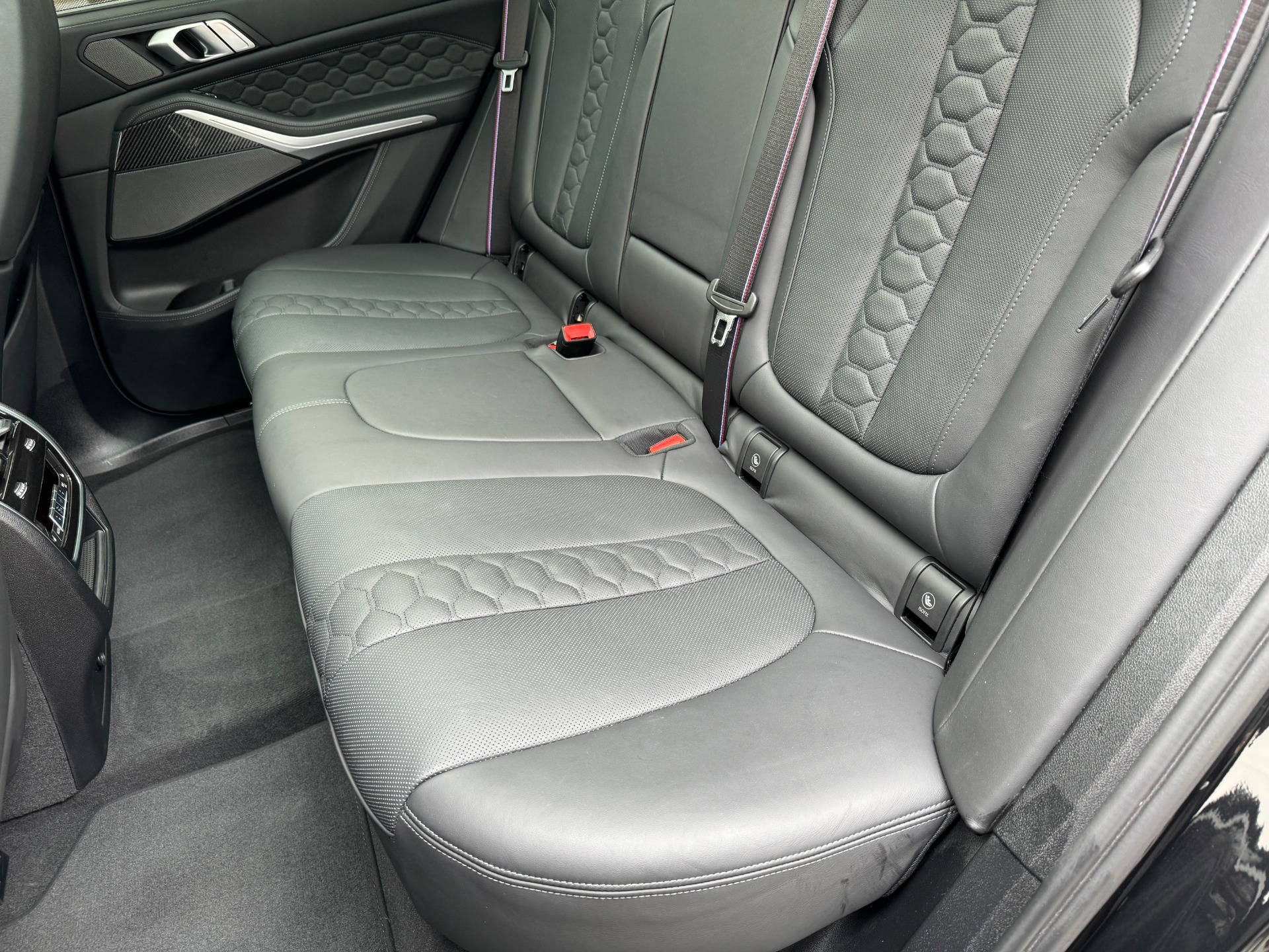 Used 2022 BMW X5 M COMPETITION PKG 2 / EXECUTIVE PKG / DRIVING ASSISTANCE PROFESSIONAL PKG for sale Sold at Formula Imports in Charlotte NC 28227 40