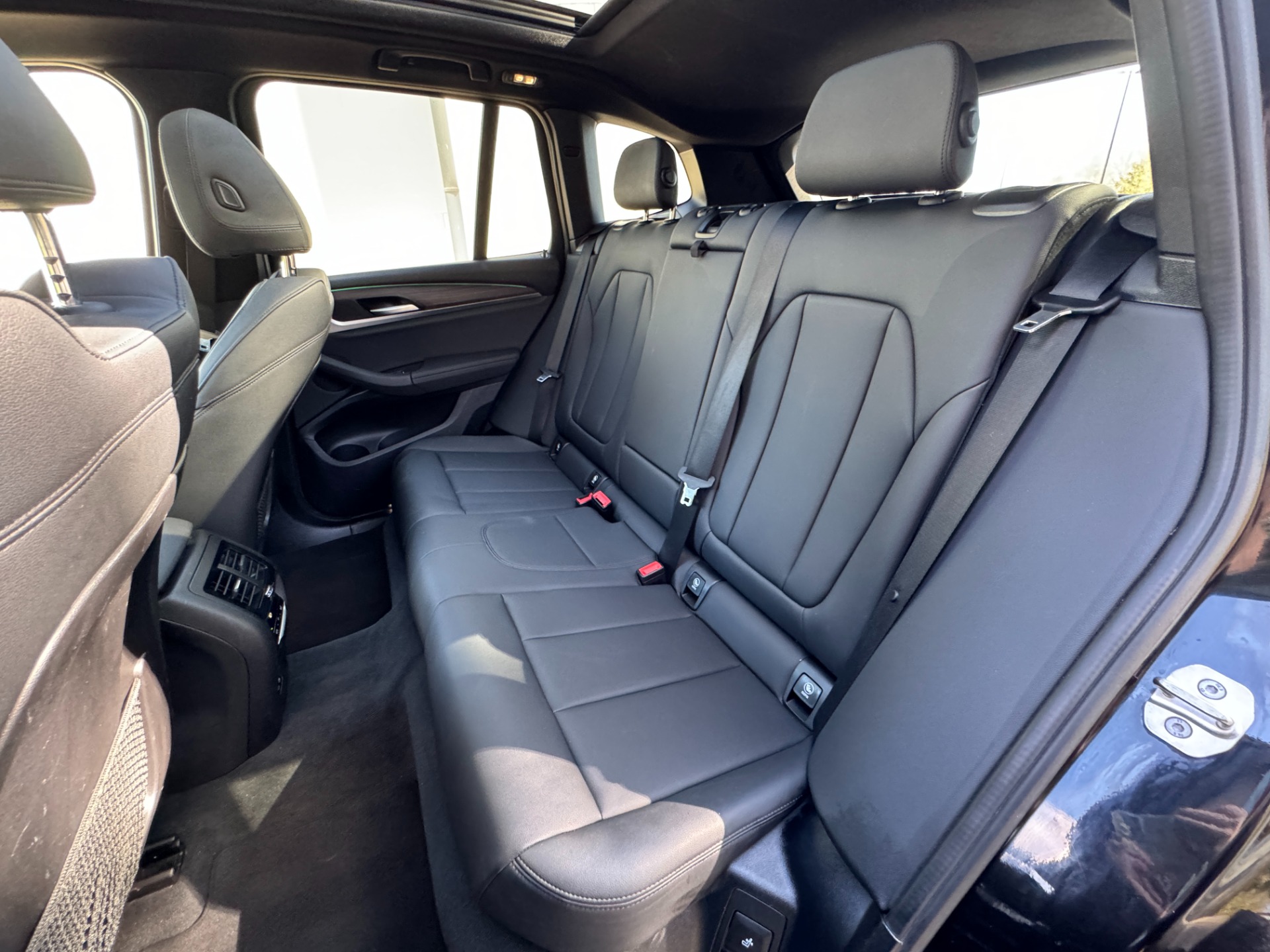 Used 2021 BMW X3 xDrive30i PREMIUM PACKAGE / PANORAMIC MOONROOF / APPLE CARPLAY for sale Sold at Formula Imports in Charlotte NC 28227 38