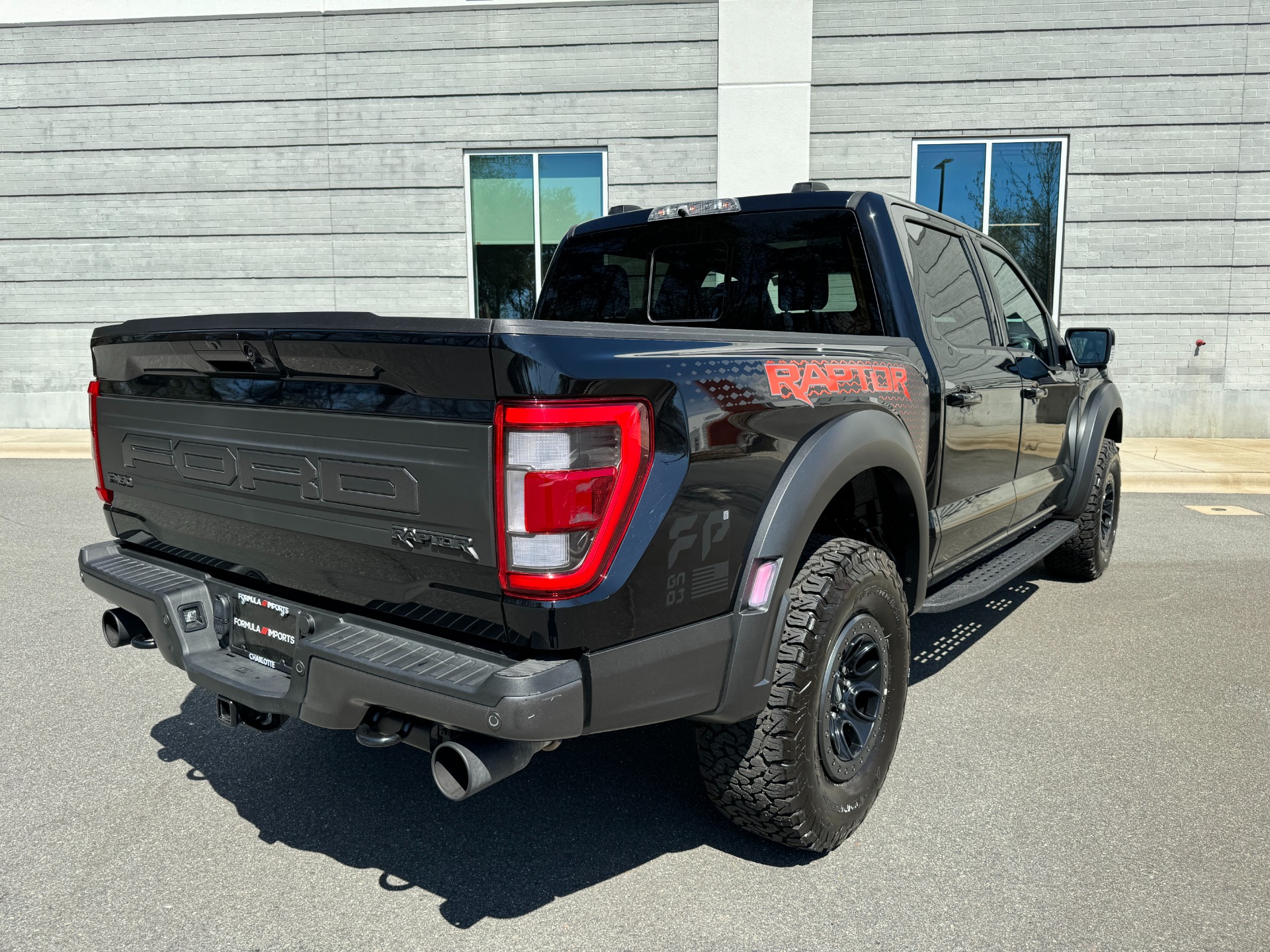 Used 2023 Ford F-150 Raptor MOONROOF / CARBON FIBER PKG / RAPTOR EXTERIOR PKG / FORGED WHEELS for sale Sold at Formula Imports in Charlotte NC 28227 10