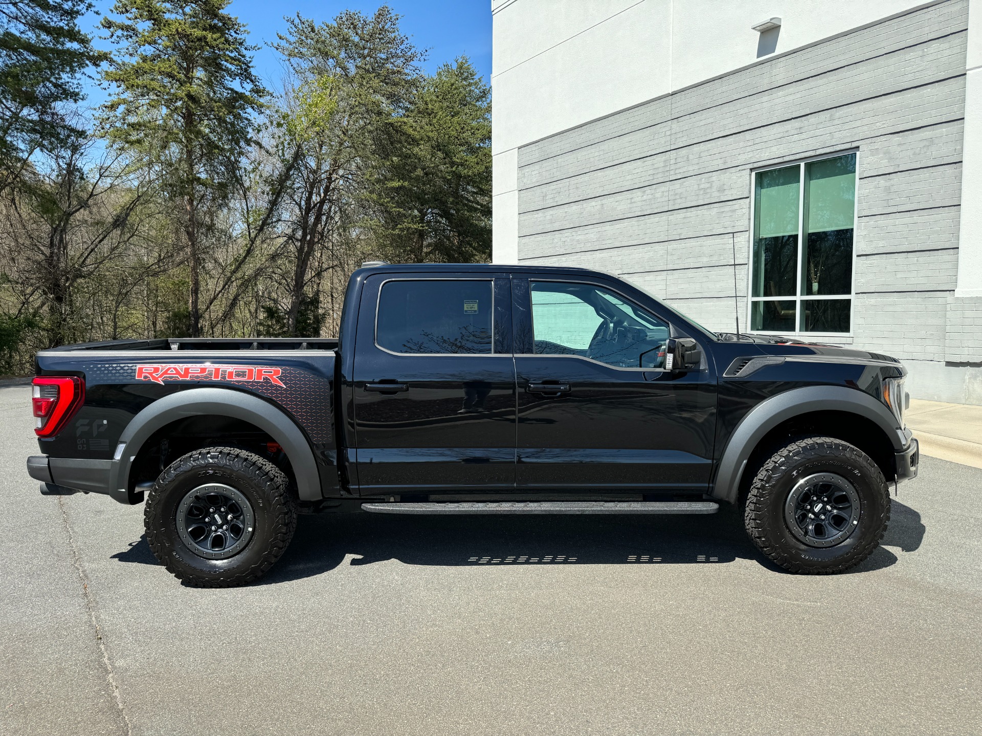 Used 2023 Ford F-150 Raptor MOONROOF / CARBON FIBER PKG / RAPTOR EXTERIOR PKG / FORGED WHEELS for sale Sold at Formula Imports in Charlotte NC 28227 12