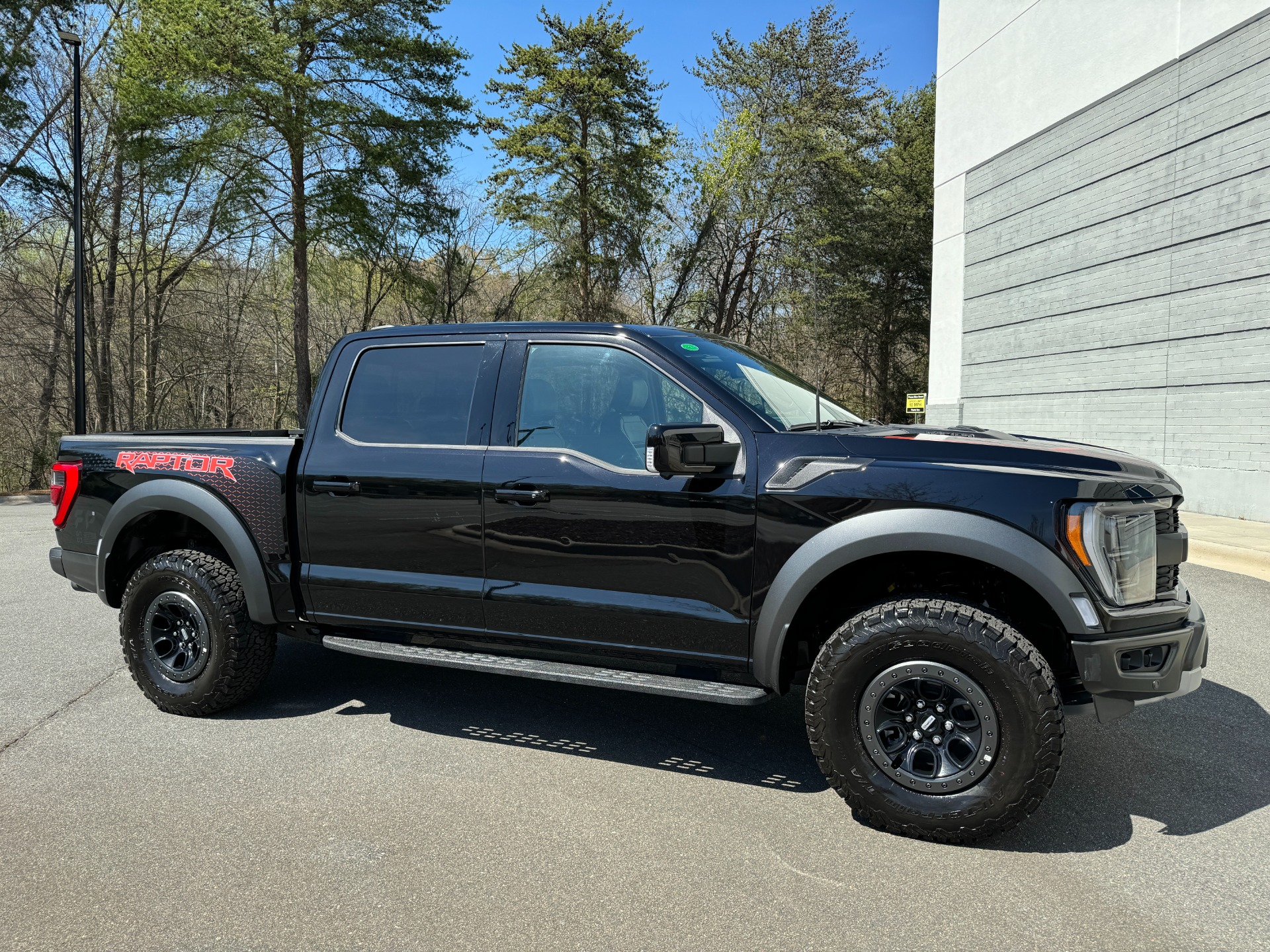 Used 2023 Ford F-150 Raptor MOONROOF / CARBON FIBER PKG / RAPTOR EXTERIOR PKG / FORGED WHEELS for sale Sold at Formula Imports in Charlotte NC 28227 13