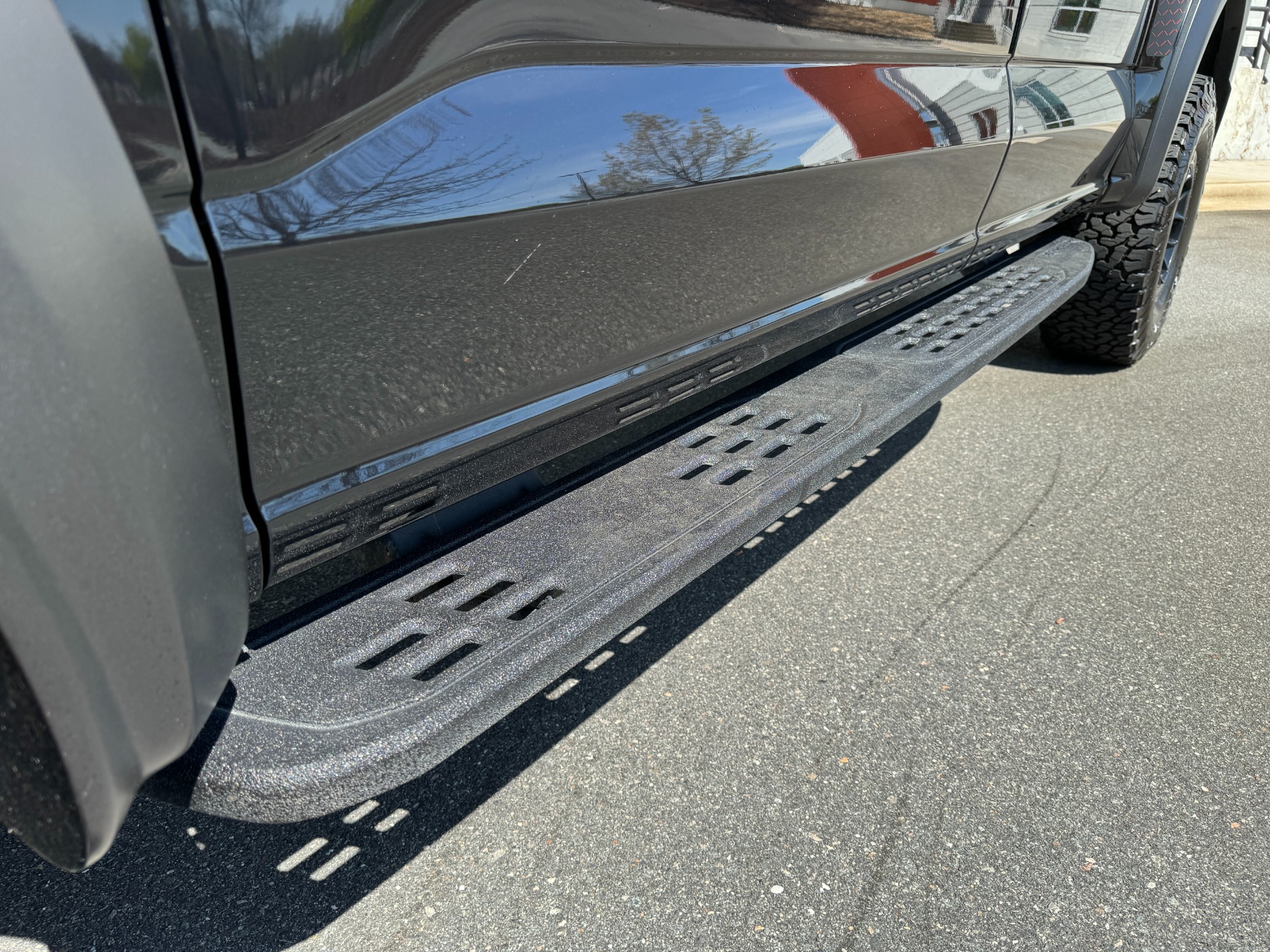 Used 2023 Ford F-150 Raptor MOONROOF / CARBON FIBER PKG / RAPTOR EXTERIOR PKG / FORGED WHEELS for sale Sold at Formula Imports in Charlotte NC 28227 17