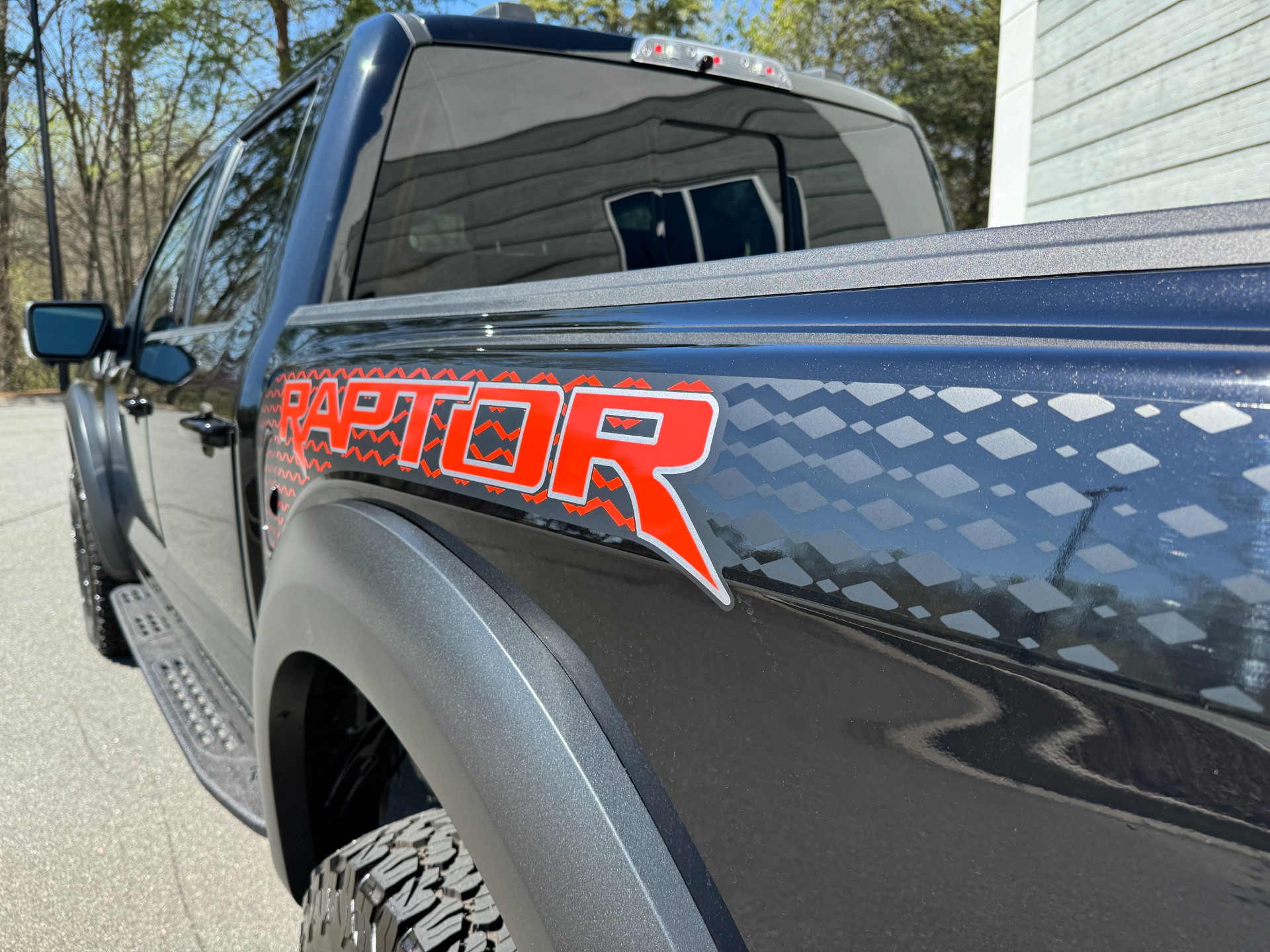 Used 2023 Ford F-150 Raptor MOONROOF / CARBON FIBER PKG / RAPTOR EXTERIOR PKG / FORGED WHEELS for sale Sold at Formula Imports in Charlotte NC 28227 18