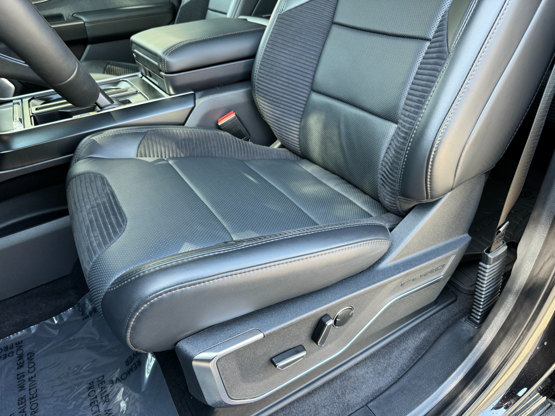 Used 2023 Ford F-150 Raptor MOONROOF / CARBON FIBER PKG / RAPTOR EXTERIOR PKG / FORGED WHEELS for sale Sold at Formula Imports in Charlotte NC 28227 25