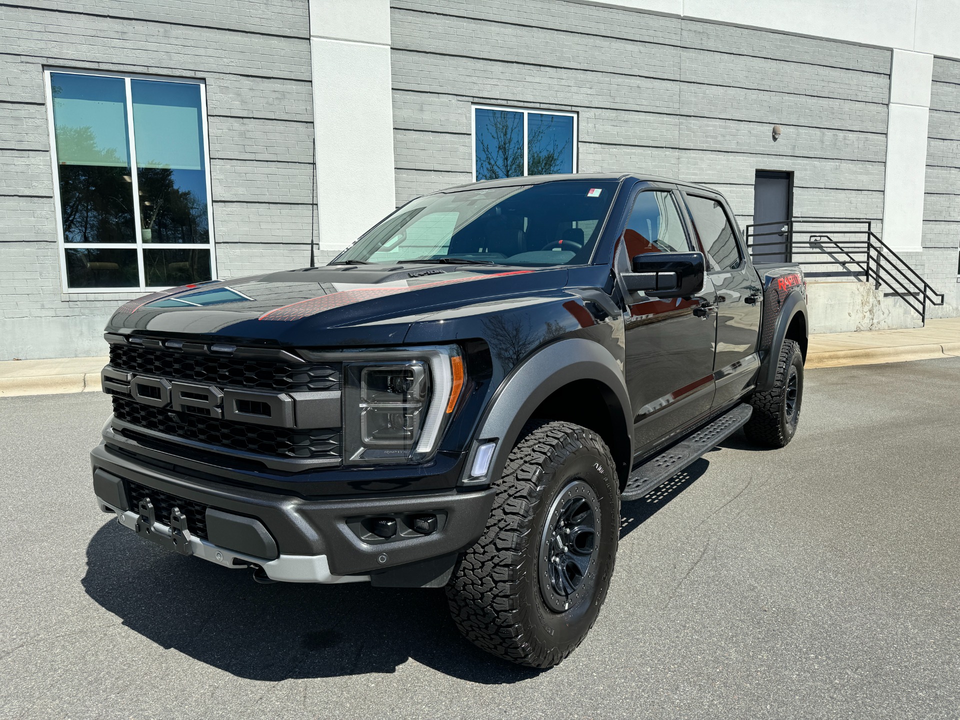 Used 2023 Ford F-150 Raptor MOONROOF / CARBON FIBER PKG / RAPTOR EXTERIOR PKG / FORGED WHEELS for sale Sold at Formula Imports in Charlotte NC 28227 3