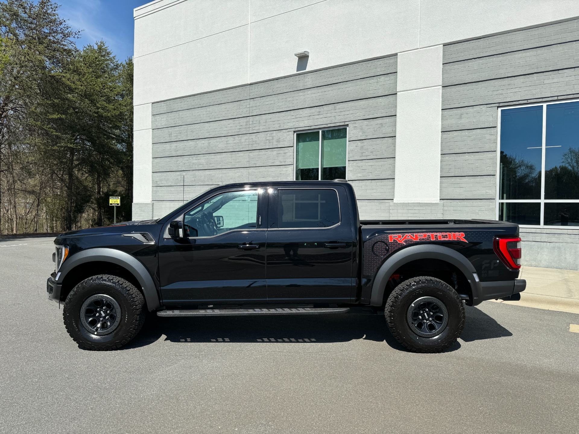 Used 2023 Ford F-150 Raptor MOONROOF / CARBON FIBER PKG / RAPTOR EXTERIOR PKG / FORGED WHEELS for sale Sold at Formula Imports in Charlotte NC 28227 6