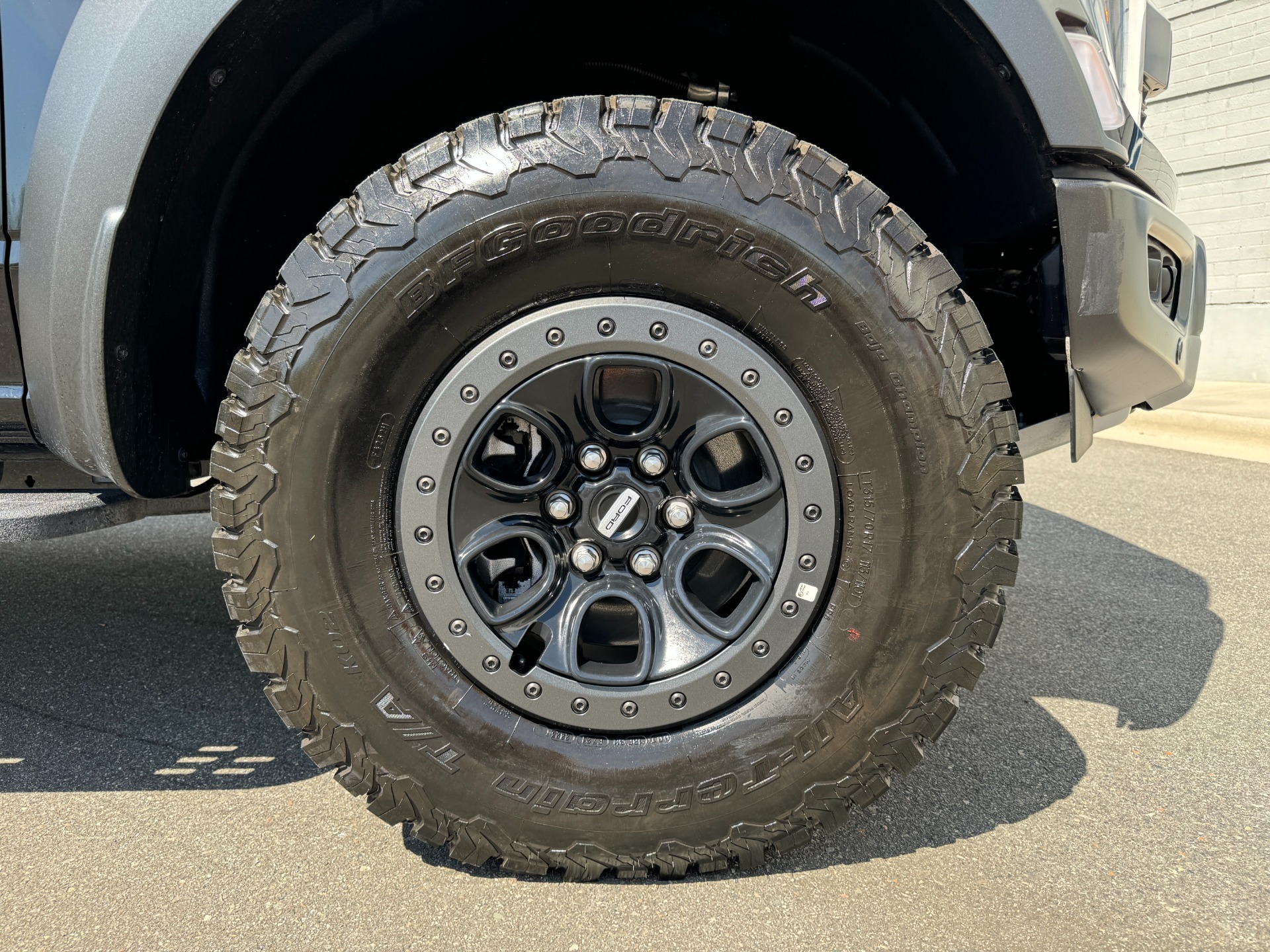 Used 2023 Ford F-150 Raptor MOONROOF / CARBON FIBER PKG / RAPTOR EXTERIOR PKG / FORGED WHEELS for sale Sold at Formula Imports in Charlotte NC 28227 62