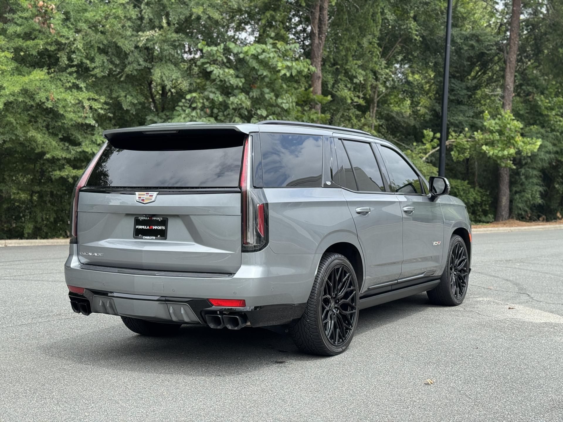 Used 2023 Cadillac Escalade AWD V-Series 6.2L SUPERCHARGED V8 / VOSSEN WHEELS for sale $125,995 at Formula Imports in Charlotte NC 28227 12
