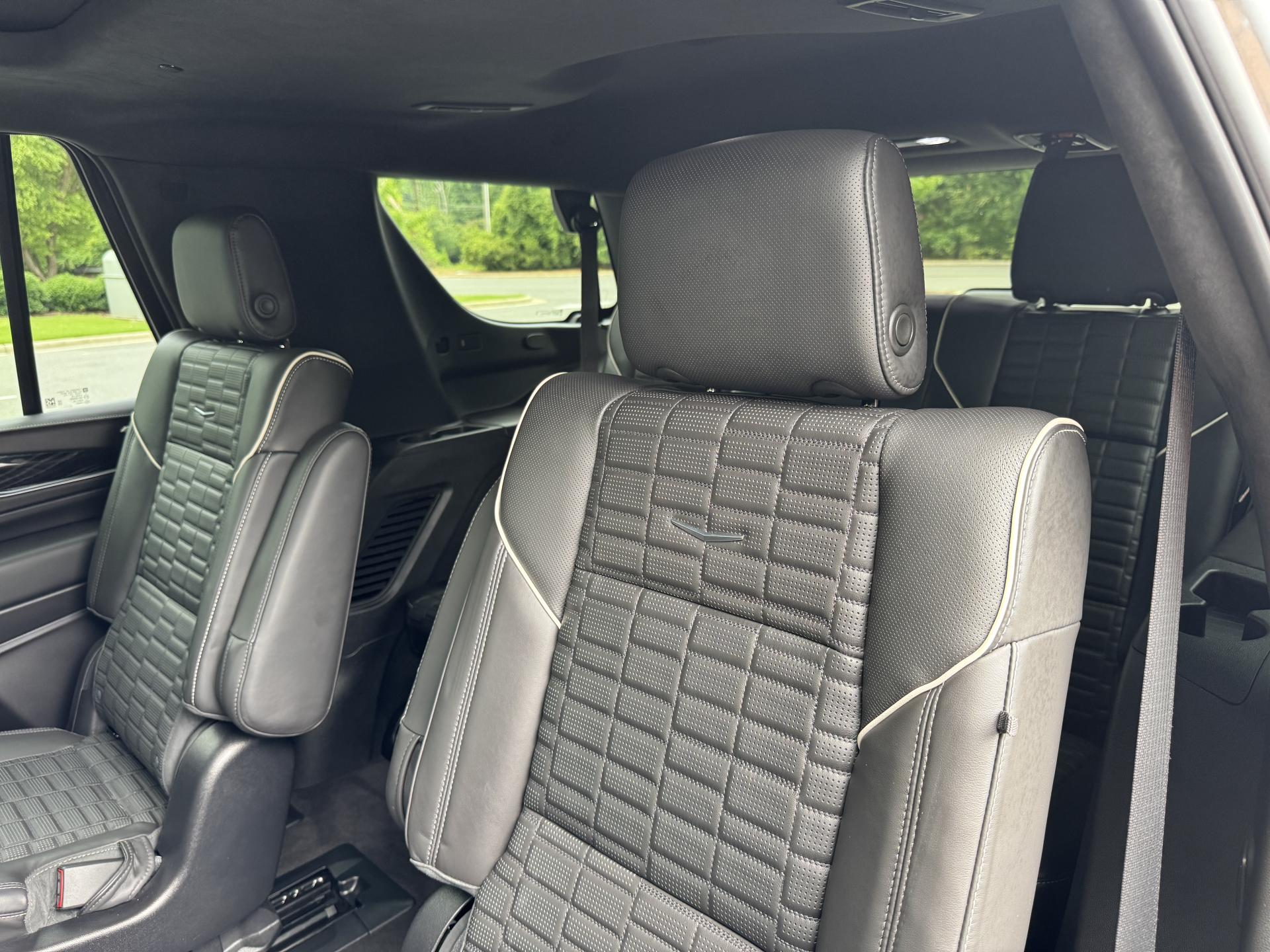 Used 2023 Cadillac Escalade AWD V-Series 6.2L SUPERCHARGED V8 / VOSSEN WHEELS for sale $125,995 at Formula Imports in Charlotte NC 28227 44