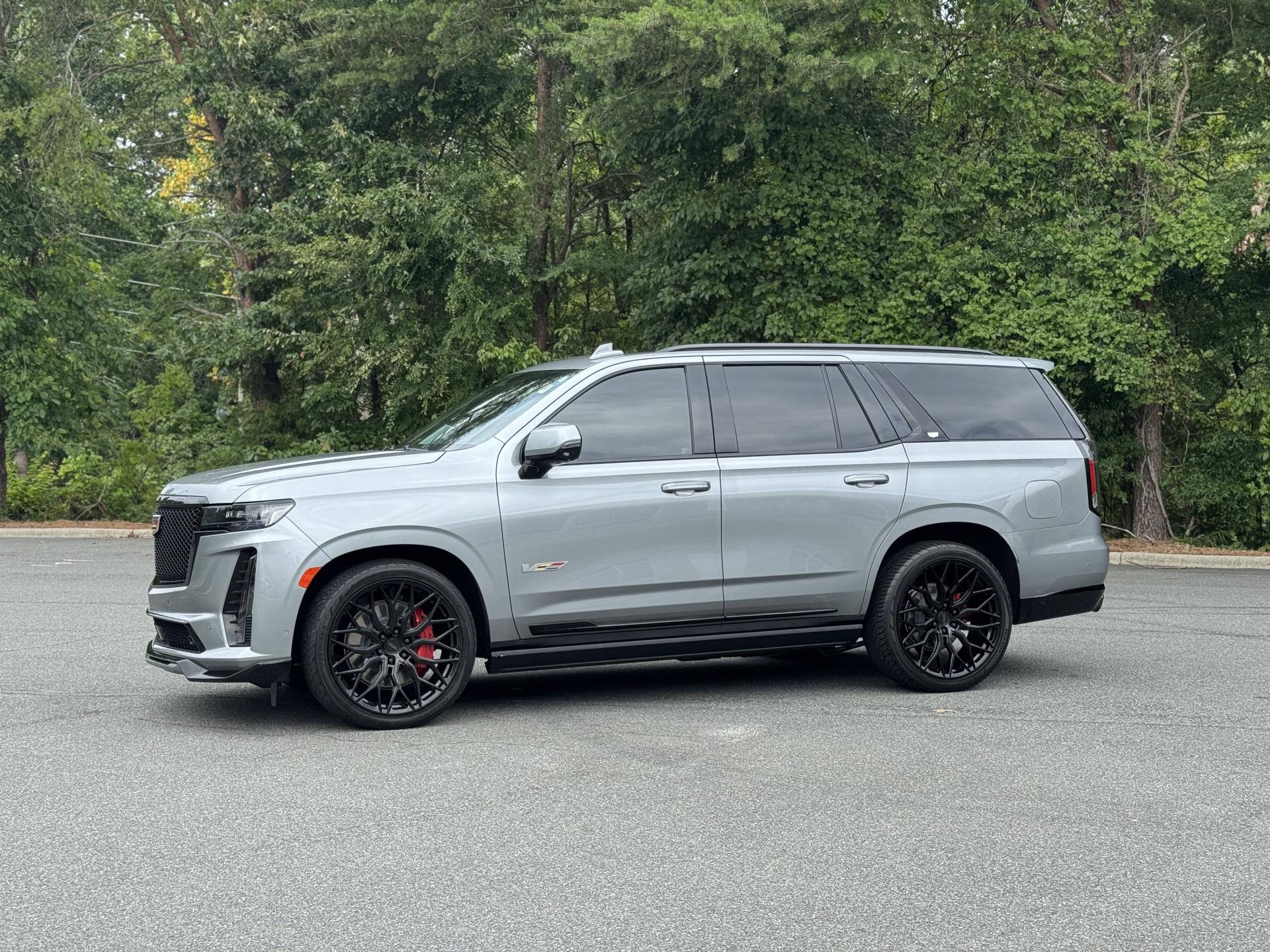 Used 2023 Cadillac Escalade AWD V-Series 6.2L SUPERCHARGED V8 / VOSSEN WHEELS for sale $125,995 at Formula Imports in Charlotte NC 28227 5