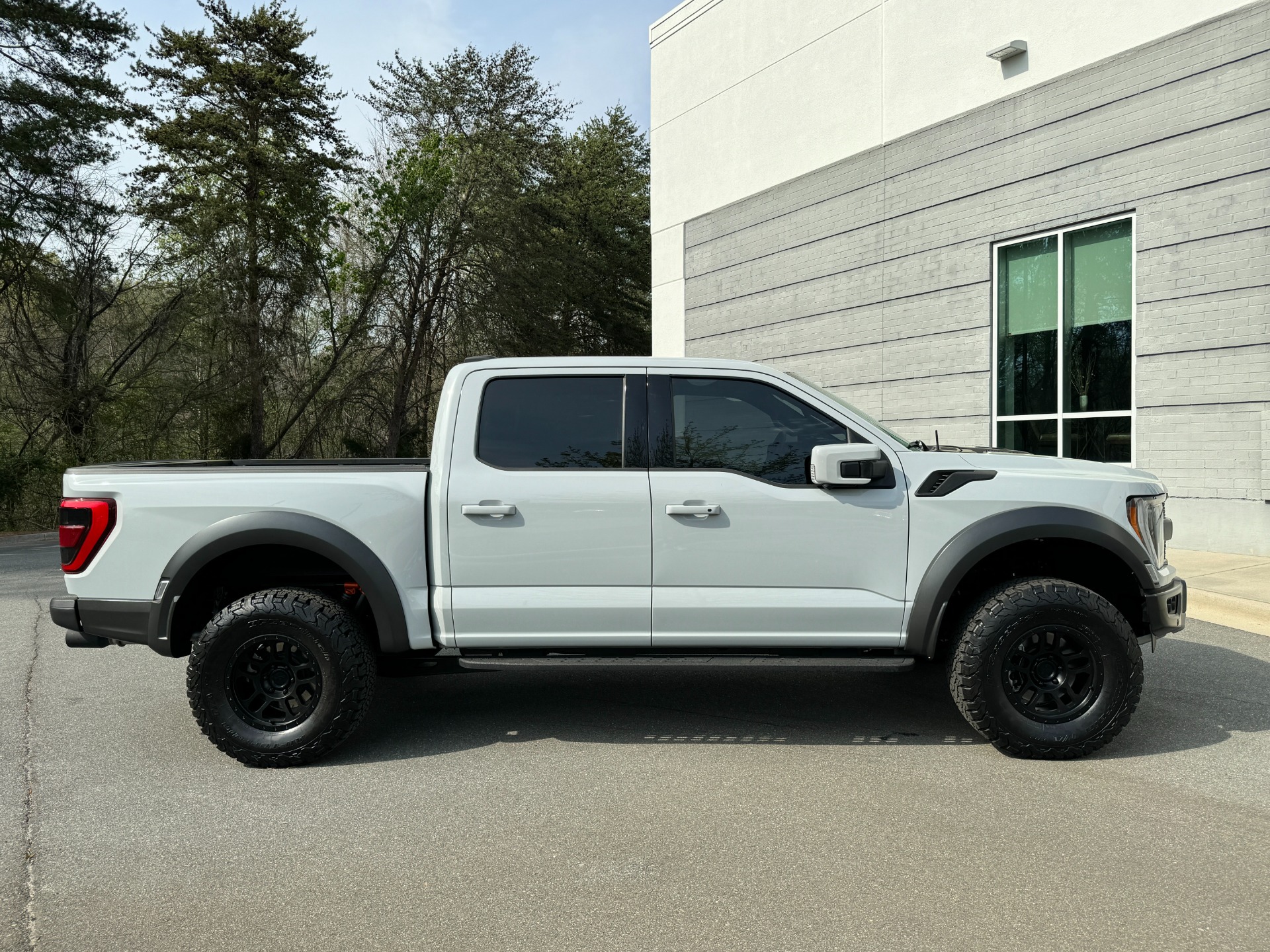 Used 2023 Ford F-150 RAPTOR SUNROOF/LEVELED/CUSTOM WHEELS for sale Sold at Formula Imports in Charlotte NC 28227 14