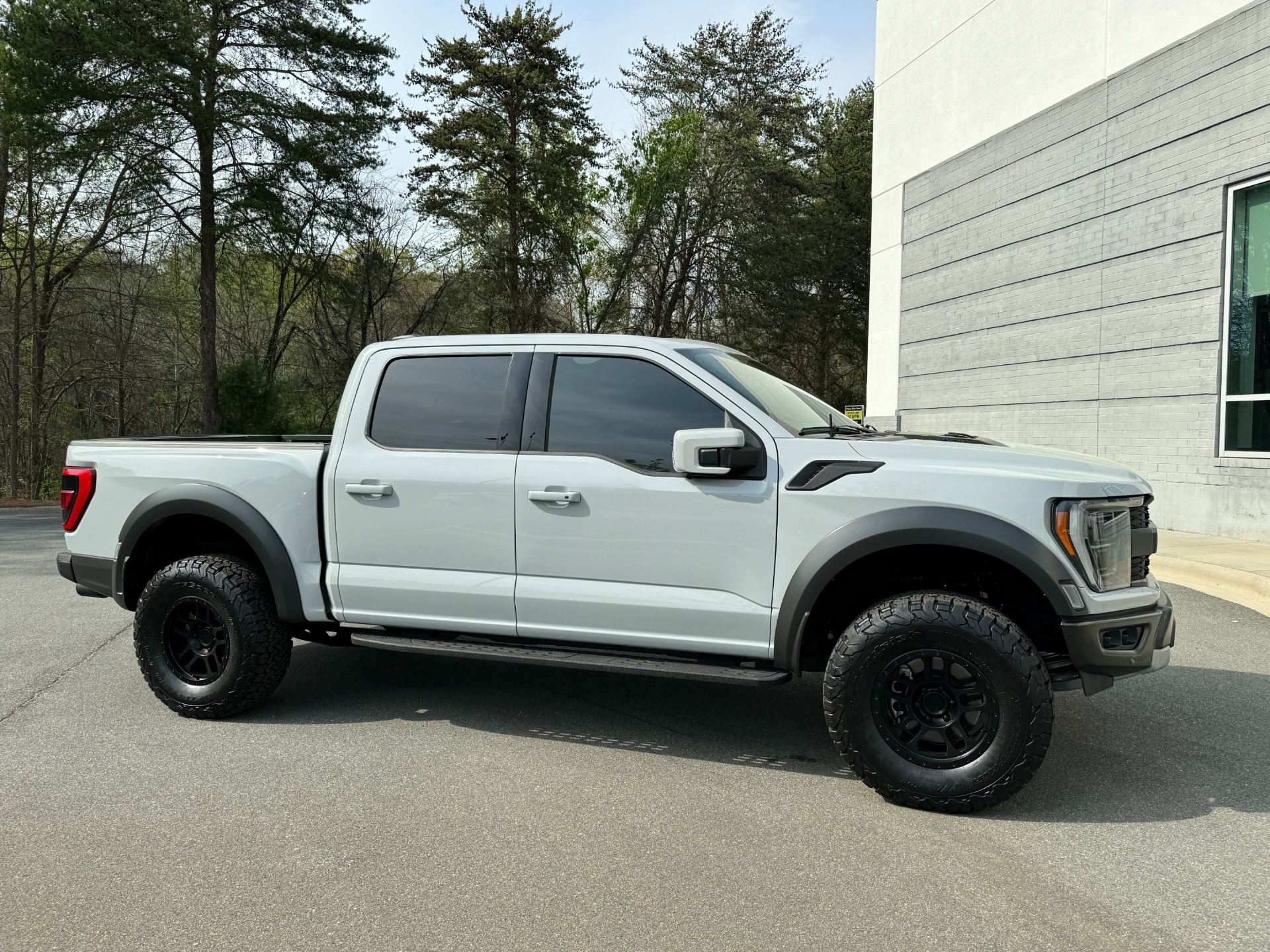 Used 2023 Ford F-150 RAPTOR SUNROOF/LEVELED/CUSTOM WHEELS for sale Sold at Formula Imports in Charlotte NC 28227 15