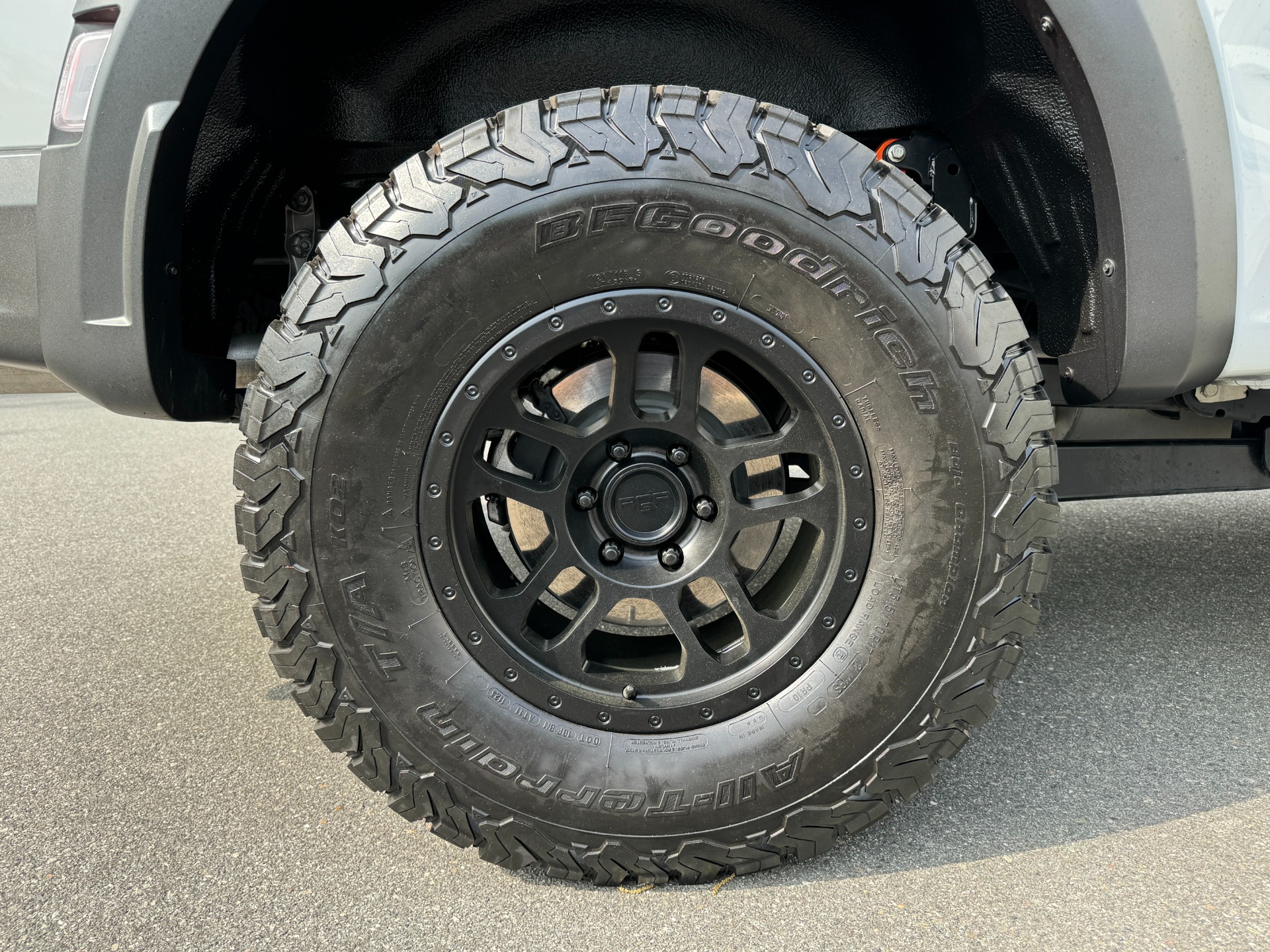 Used 2023 Ford F-150 RAPTOR SUNROOF/LEVELED/CUSTOM WHEELS for sale Sold at Formula Imports in Charlotte NC 28227 58