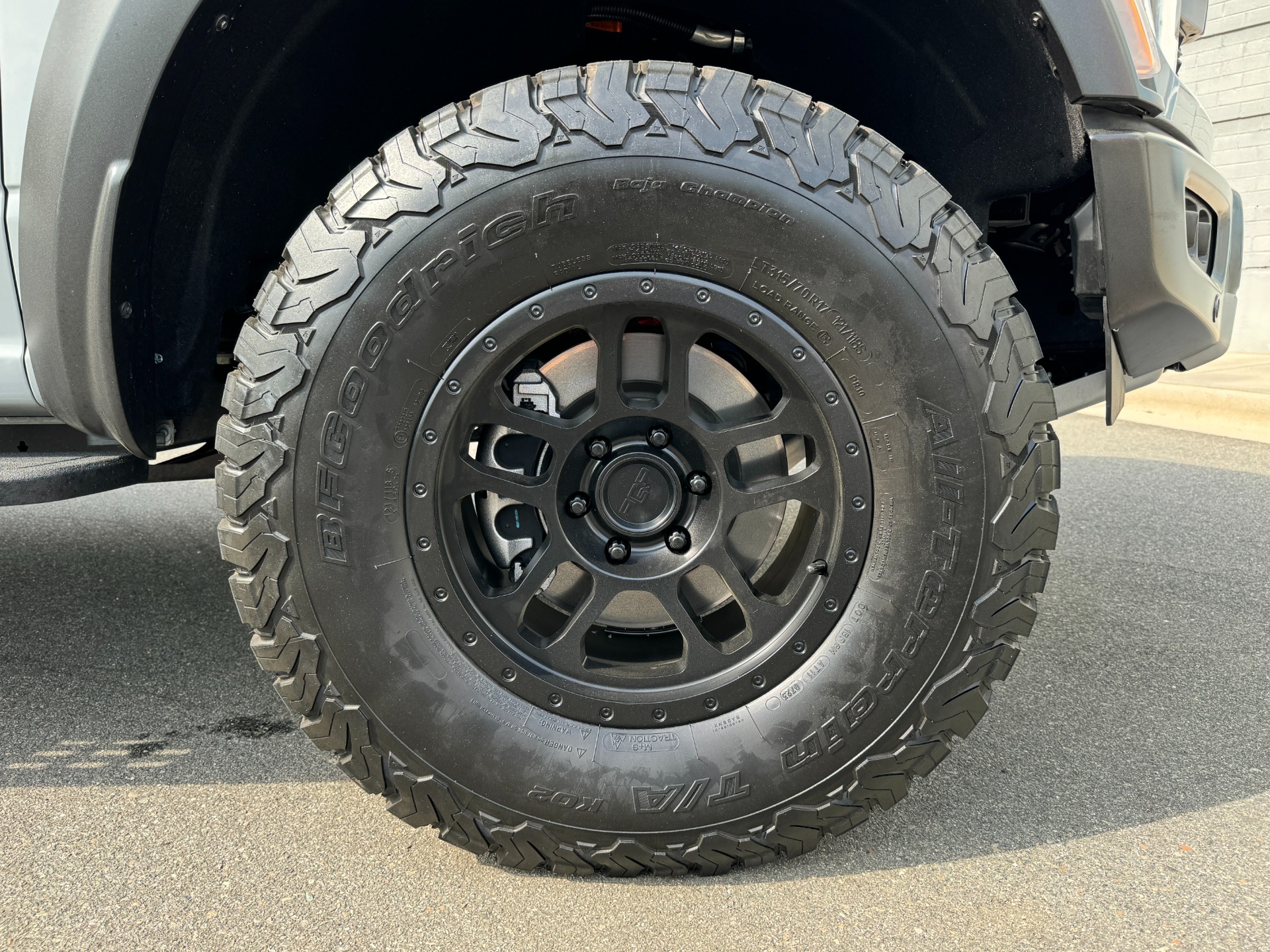 Used 2023 Ford F-150 RAPTOR SUNROOF/LEVELED/CUSTOM WHEELS for sale Sold at Formula Imports in Charlotte NC 28227 59
