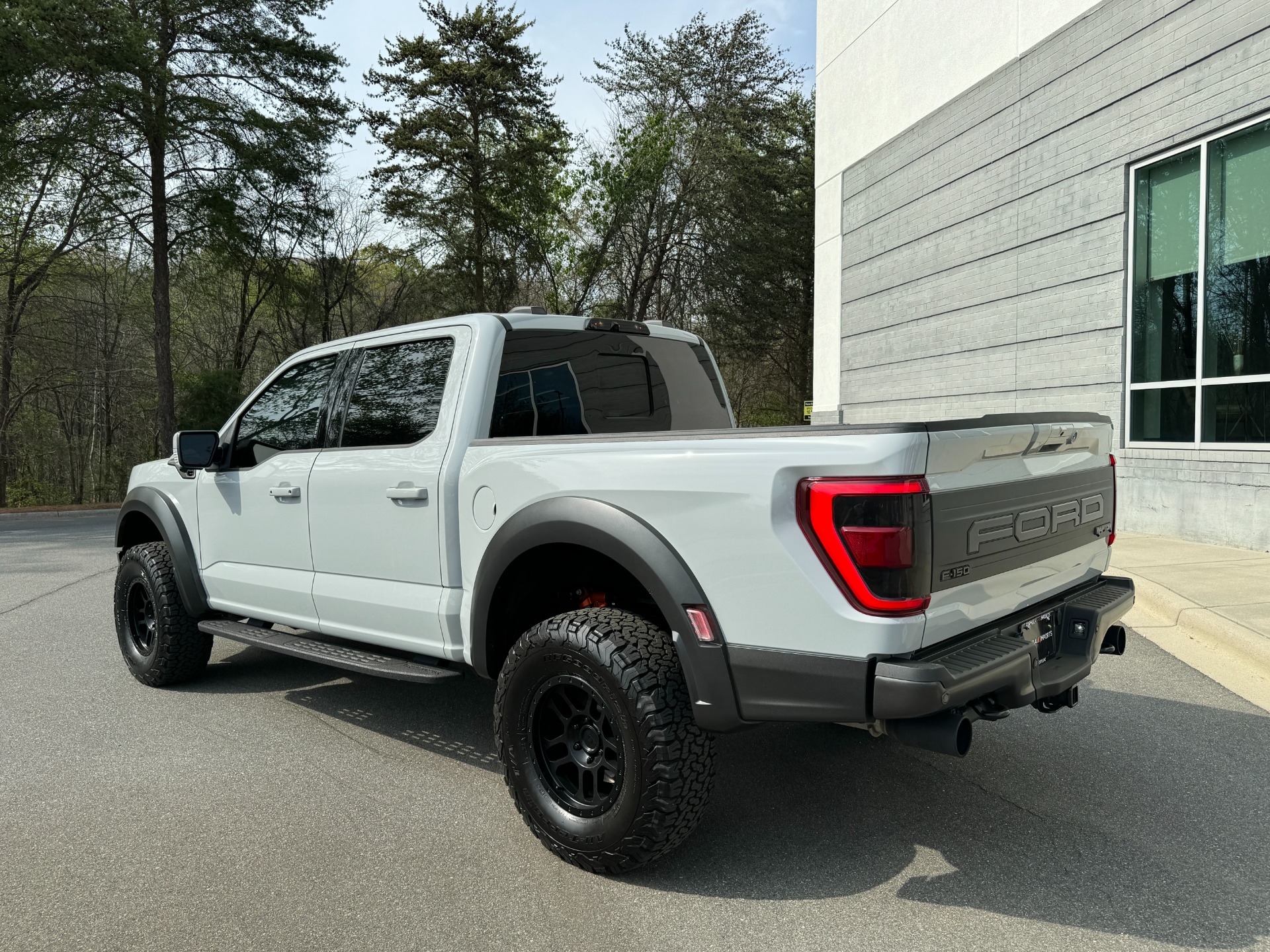 Used 2023 Ford F-150 RAPTOR SUNROOF/LEVELED/CUSTOM WHEELS for sale Sold at Formula Imports in Charlotte NC 28227 8