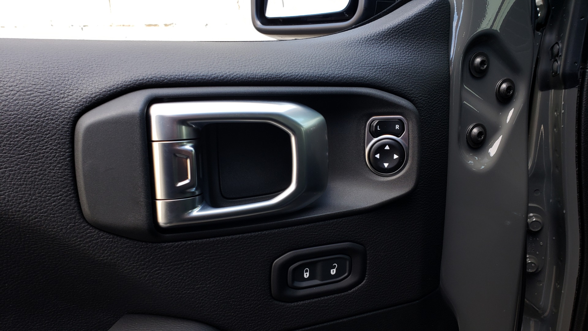 Used 2020 Jeep WRANGLER UNLIMITED RUBICON 4WD / POWER TOP / NAV / ALPINE / REARVIEW for sale Sold at Formula Imports in Charlotte NC 28227 48