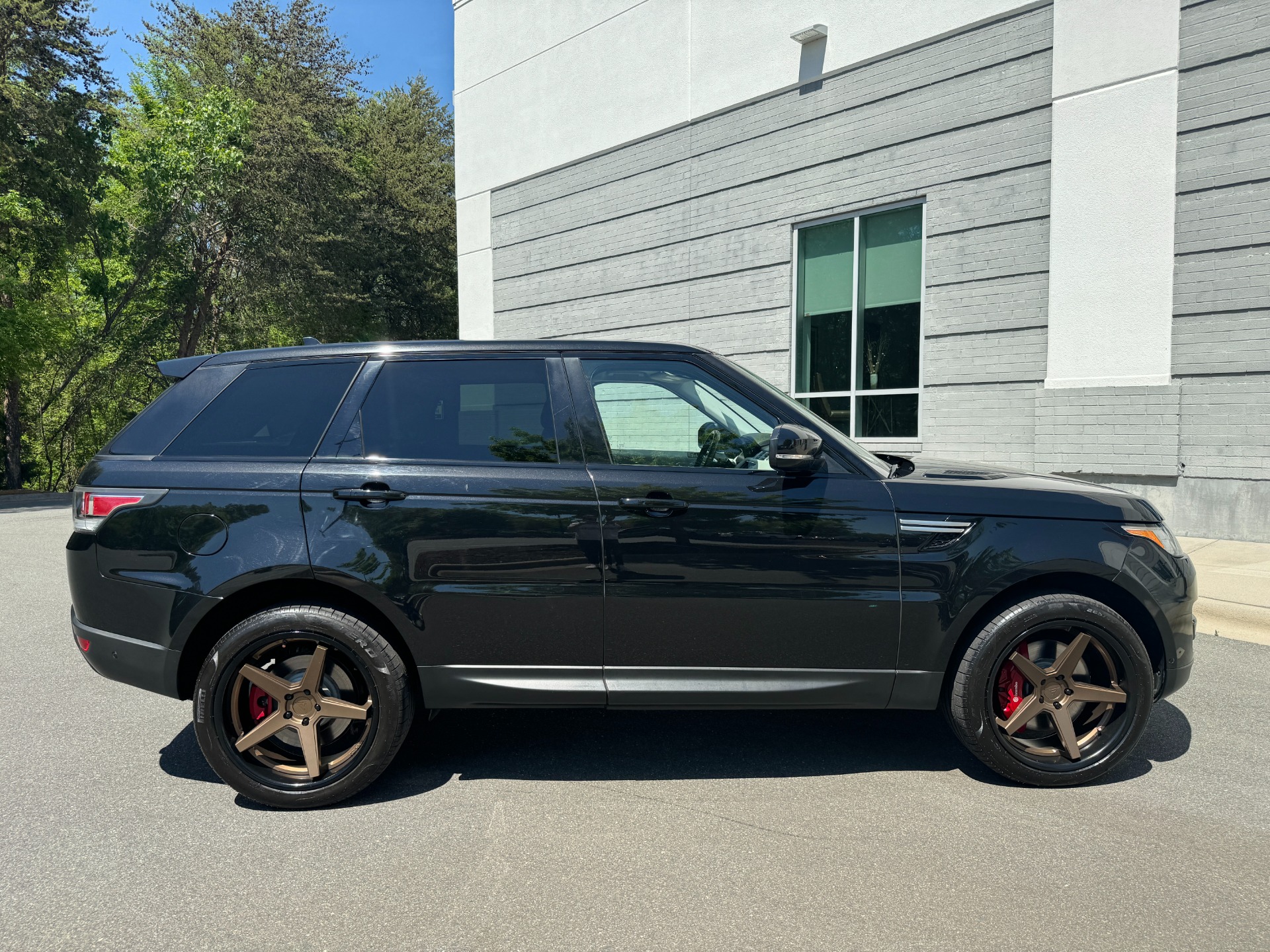 Used 2016 Land Rover Range Rover Sport V8 SUPERCHARGED / COMFORT & VISIBILITY PKG / MERIDIAN PREMIUM SOUND / DRIVER A for sale Sold at Formula Imports in Charlotte NC 28227 15