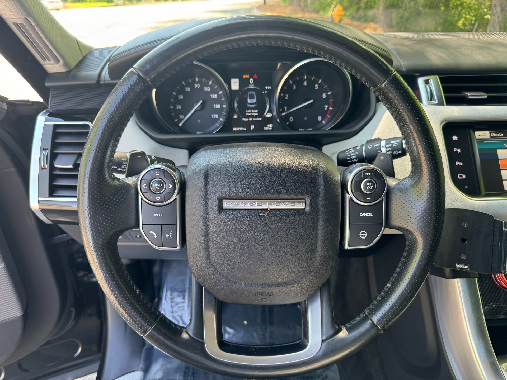 Used 2016 Land Rover Range Rover Sport V8 SUPERCHARGED / COMFORT & VISIBILITY PKG / MERIDIAN PREMIUM SOUND / DRIVER A for sale Sold at Formula Imports in Charlotte NC 28227 28