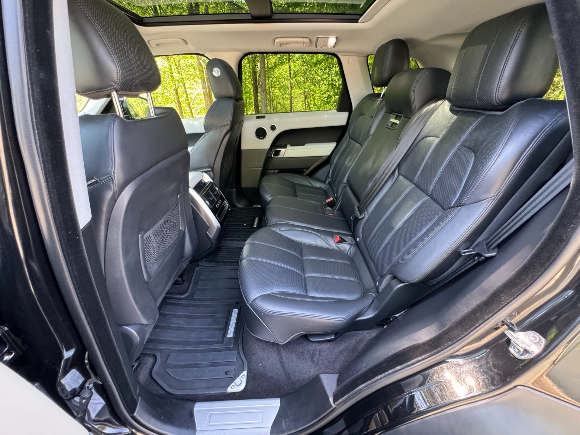 Used 2016 Land Rover Range Rover Sport V8 SUPERCHARGED / COMFORT & VISIBILITY PKG / MERIDIAN PREMIUM SOUND / DRIVER A for sale Sold at Formula Imports in Charlotte NC 28227 35