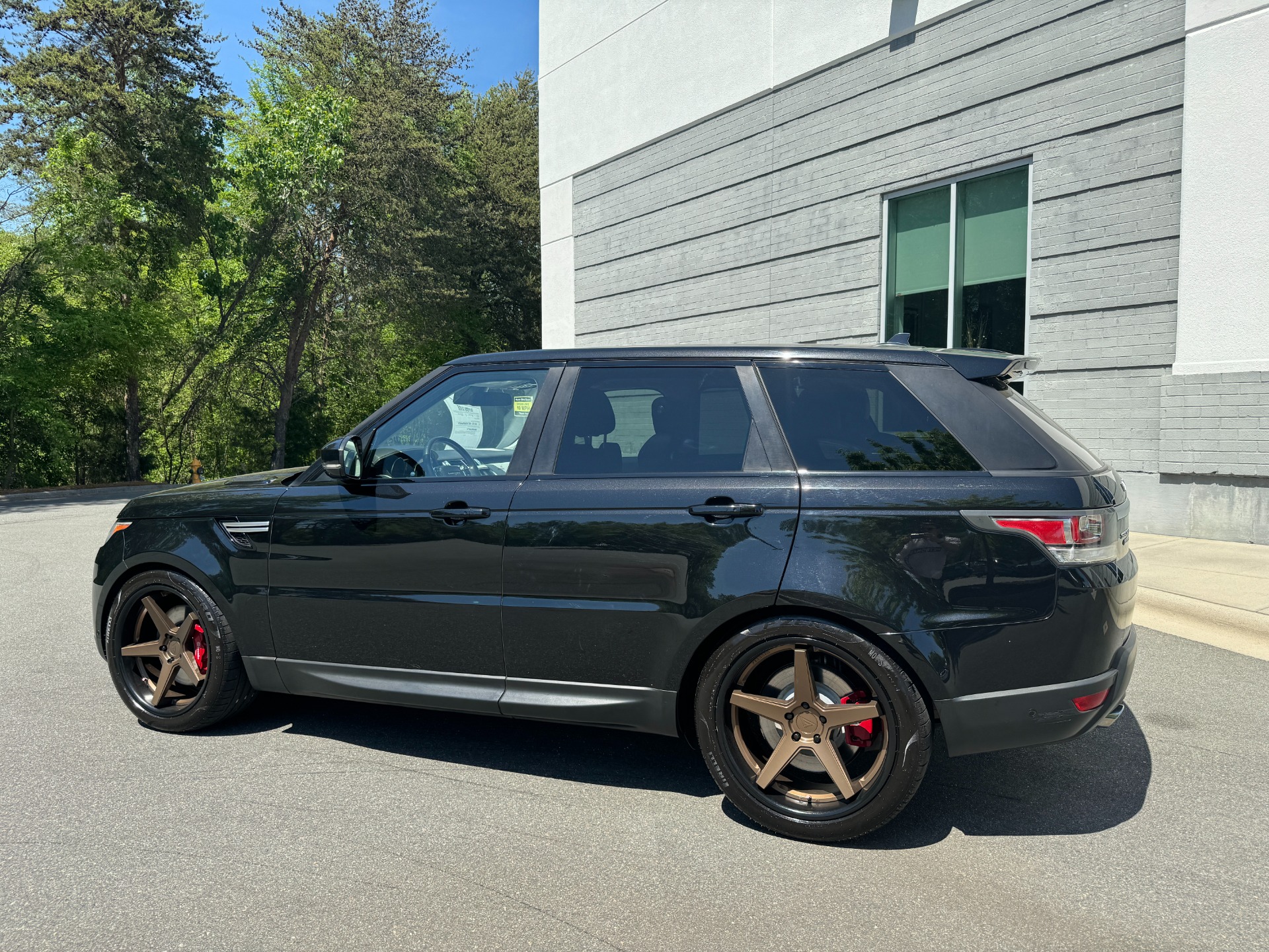 Used 2016 Land Rover Range Rover Sport V8 SUPERCHARGED / COMFORT & VISIBILITY PKG / MERIDIAN PREMIUM SOUND / DRIVER A for sale Sold at Formula Imports in Charlotte NC 28227 7