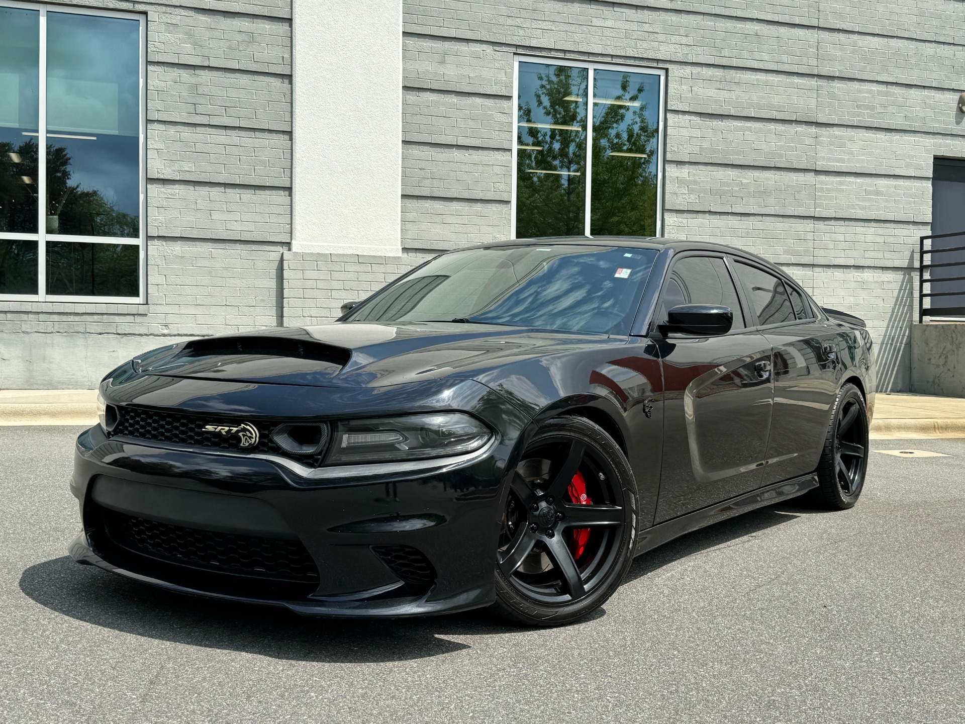 Used 2019 Dodge Charger SRT Hellcat for sale Sold at Formula Imports in Charlotte NC 28227 1