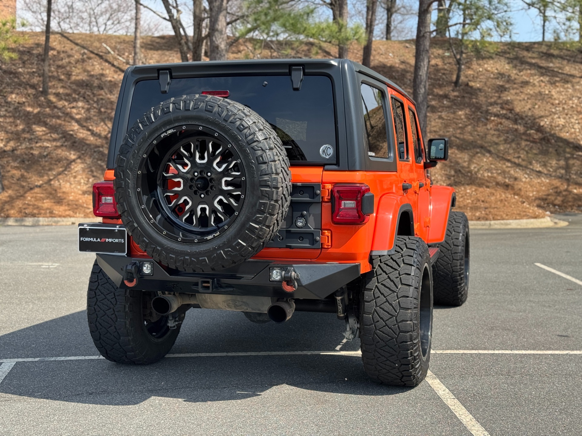 Used 2018 Jeep Wrangler Unlimited Sahara HARD TOP / WHEELS & ACCESSORIES for sale Sold at Formula Imports in Charlotte NC 28227 11
