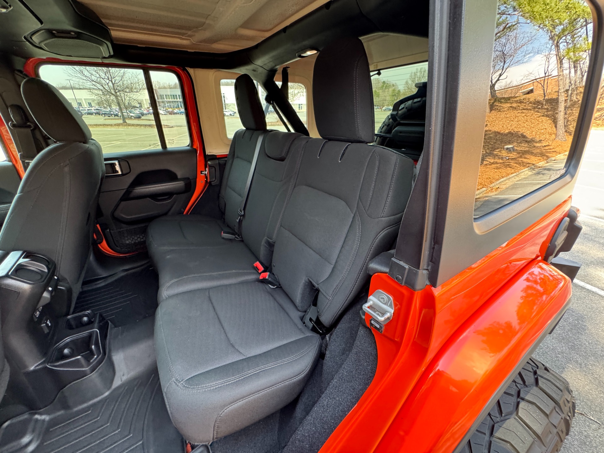 Used 2018 Jeep Wrangler Unlimited Sahara HARD TOP / WHEELS & ACCESSORIES for sale Sold at Formula Imports in Charlotte NC 28227 52