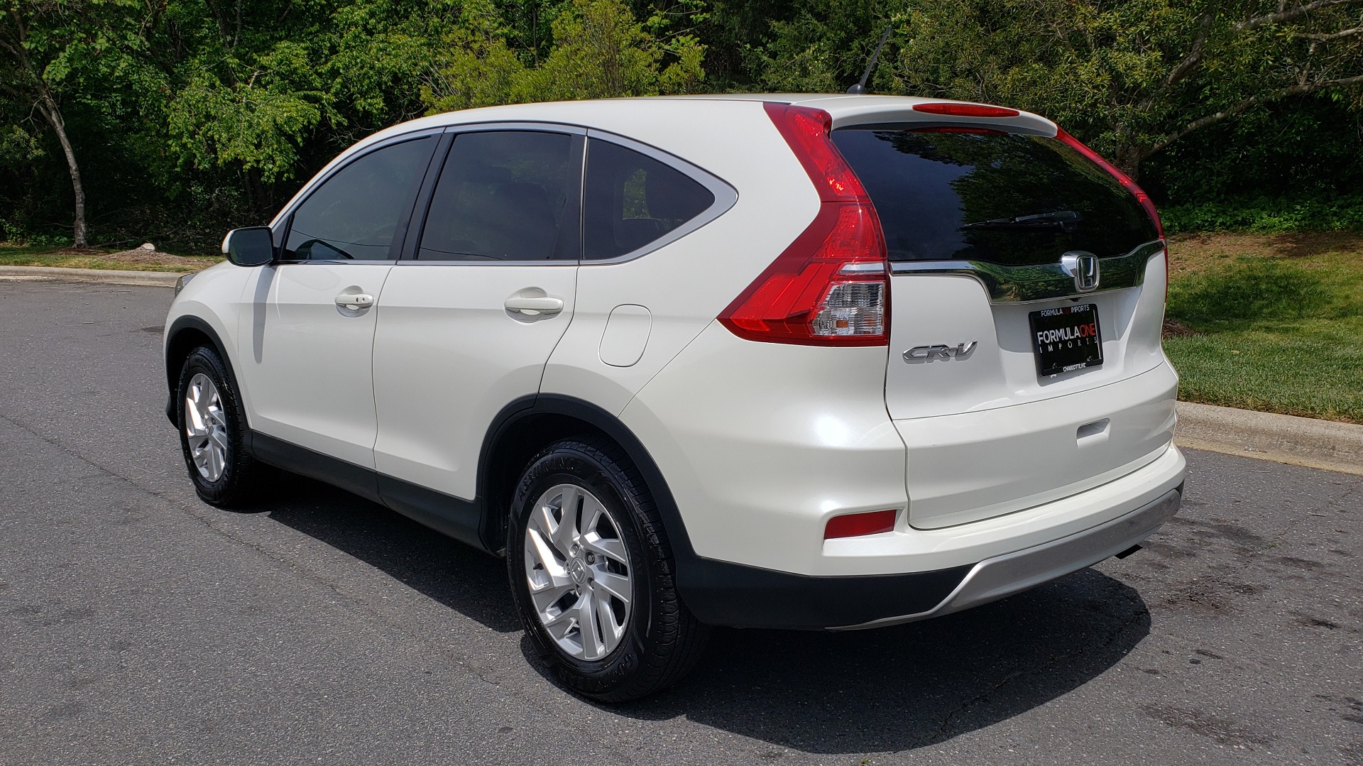 Used 2016 Honda CR-V EX / SUNROOF / 4-CYL / AUTO / 17IN ALLOY WHEELS for sale Sold at Formula Imports in Charlotte NC 28227 3