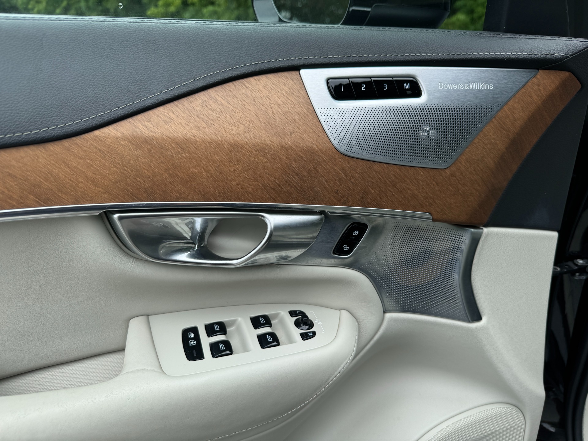 Used 2018 Volvo XC90 Inscription for sale Sold at Formula Imports in Charlotte NC 28227 21