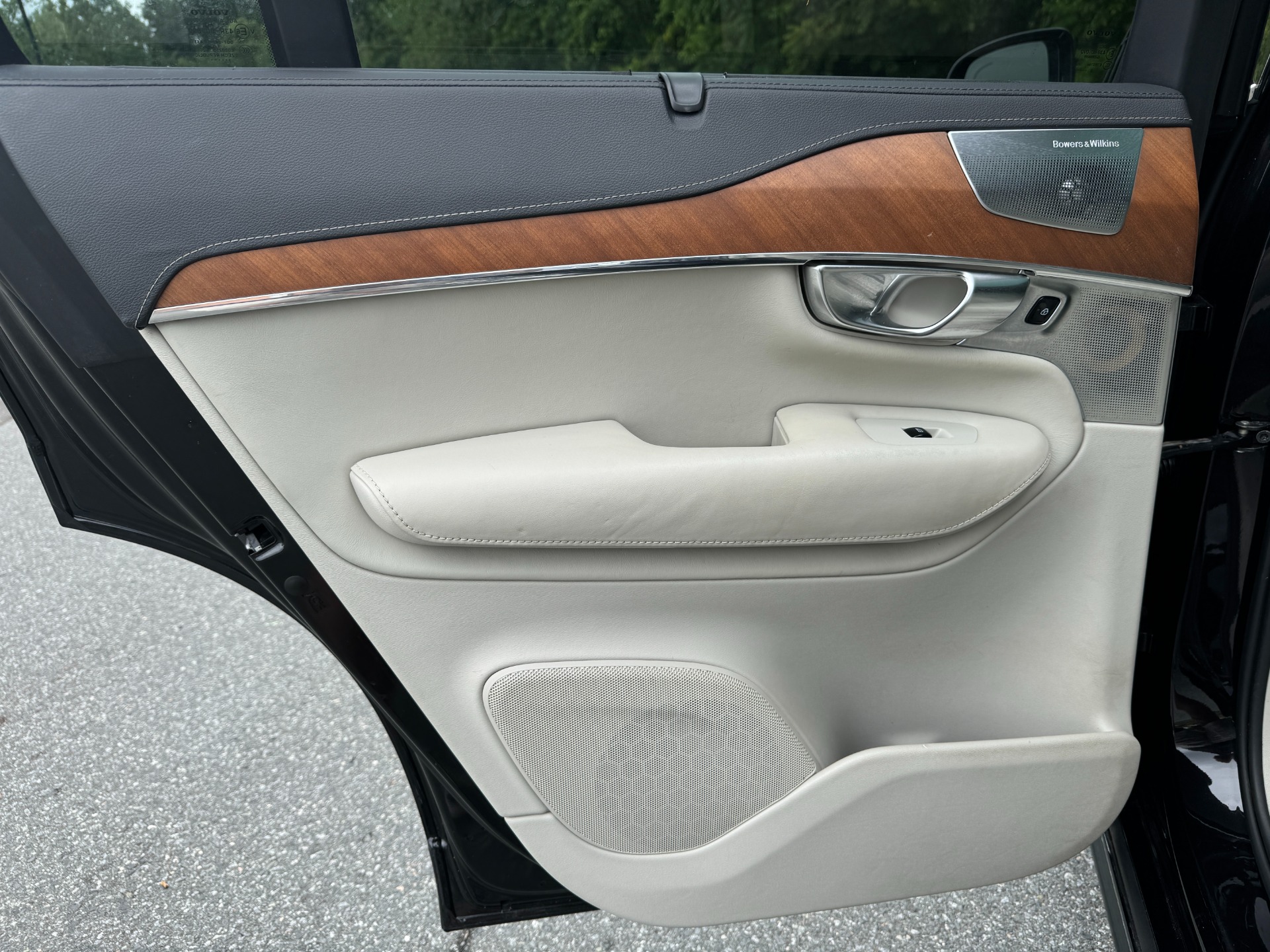 Used 2018 Volvo XC90 Inscription for sale Sold at Formula Imports in Charlotte NC 28227 35