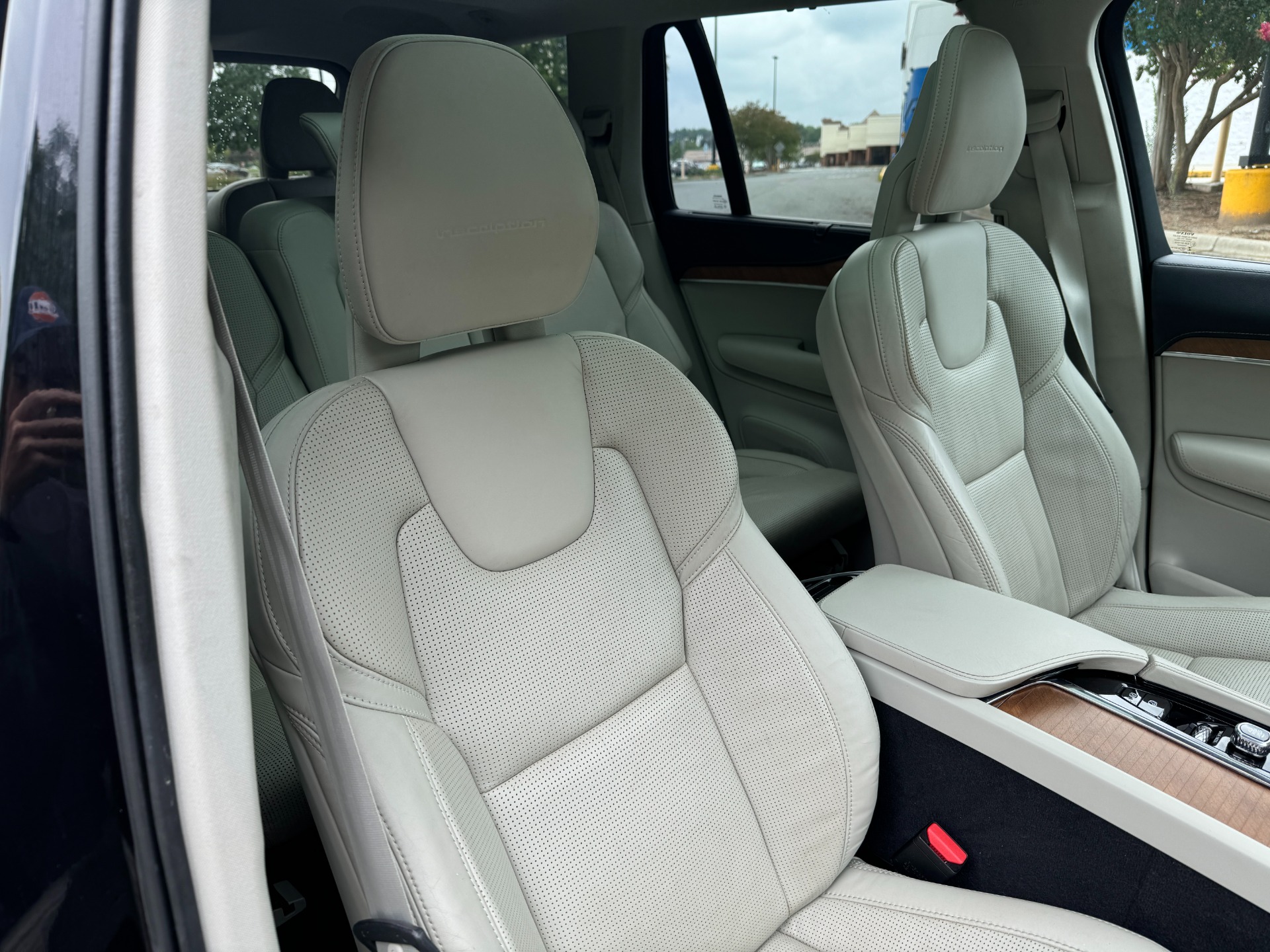 Used 2018 Volvo XC90 Inscription for sale Sold at Formula Imports in Charlotte NC 28227 44