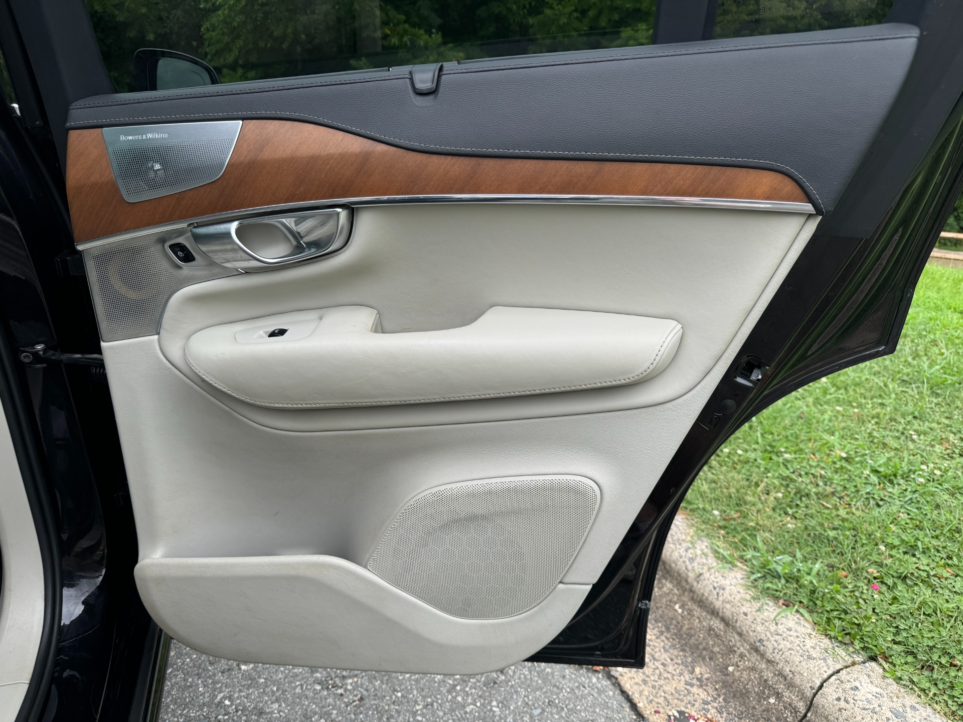Used 2018 Volvo XC90 Inscription for sale Sold at Formula Imports in Charlotte NC 28227 47