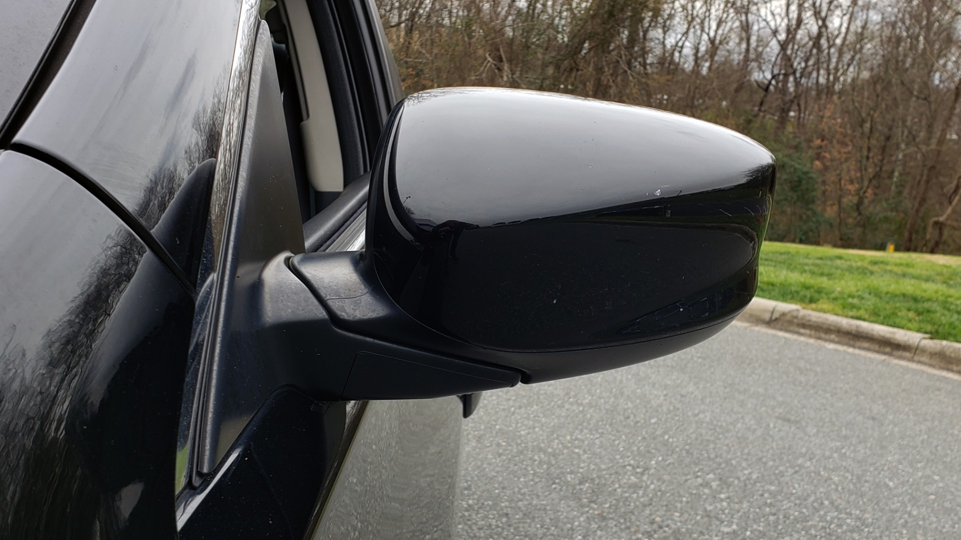 Used 2013 Acura ILX TECH PKG / SUNROOF / NAV / DUAL-ZONE A/C / REARVIEW for sale Sold at Formula Imports in Charlotte NC 28227 25