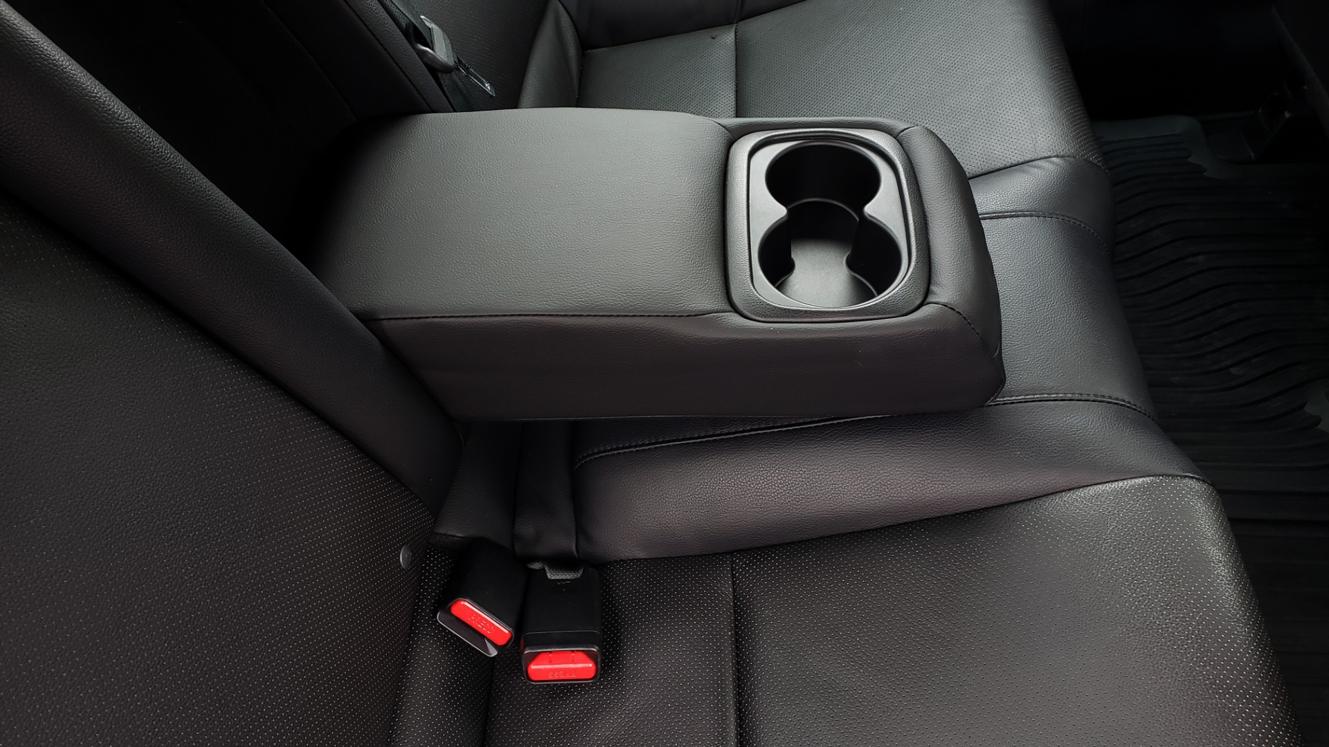 Used 2013 Acura ILX TECH PKG / SUNROOF / NAV / DUAL-ZONE A/C / REARVIEW for sale Sold at Formula Imports in Charlotte NC 28227 66