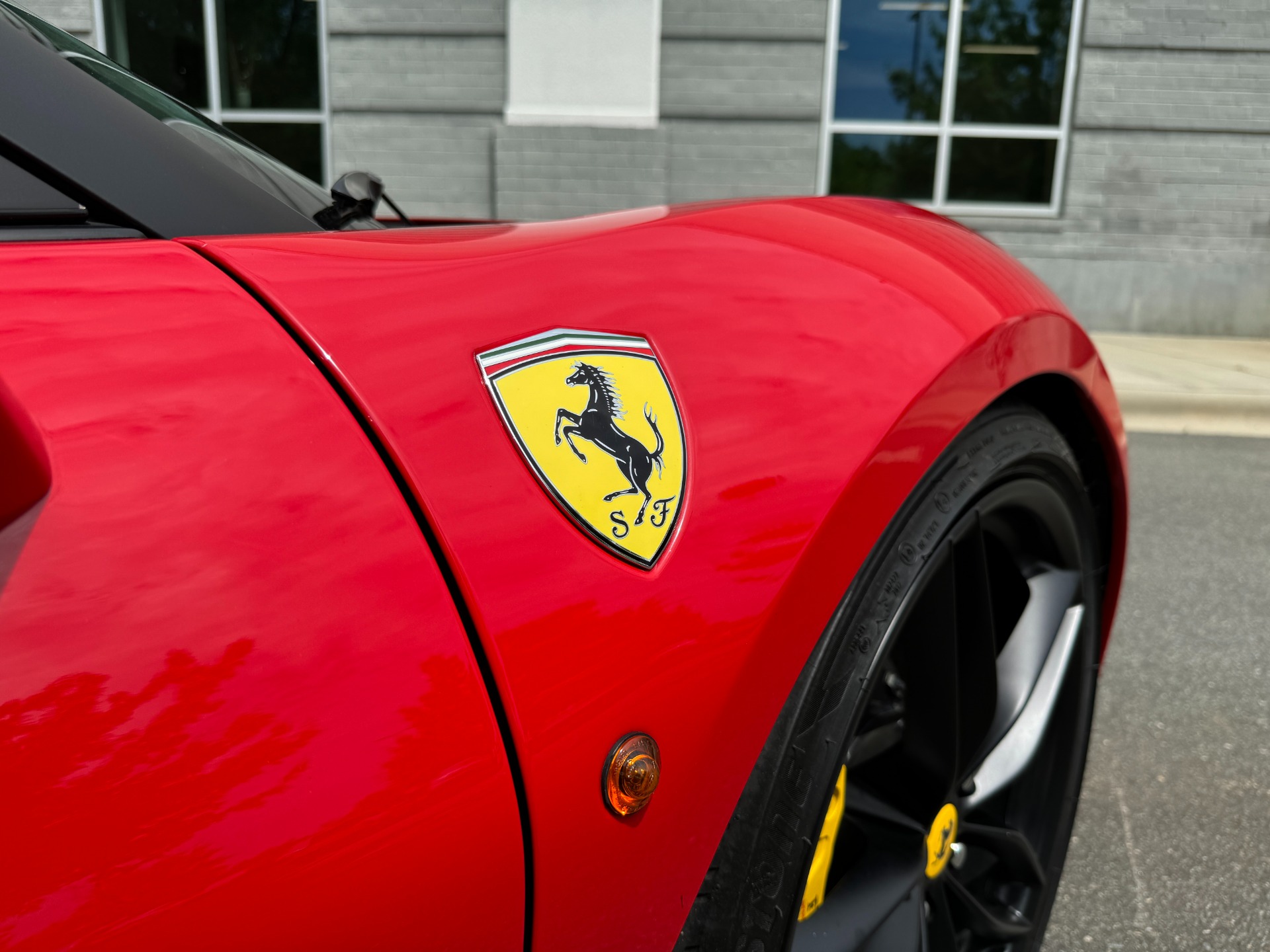 Used 2018 Ferrari 488 Spider RYFT EXHAUST / AFS LIGHTING / CARBON FIBER TRIM / 20 FORGED WHEELS for sale Sold at Formula Imports in Charlotte NC 28227 25