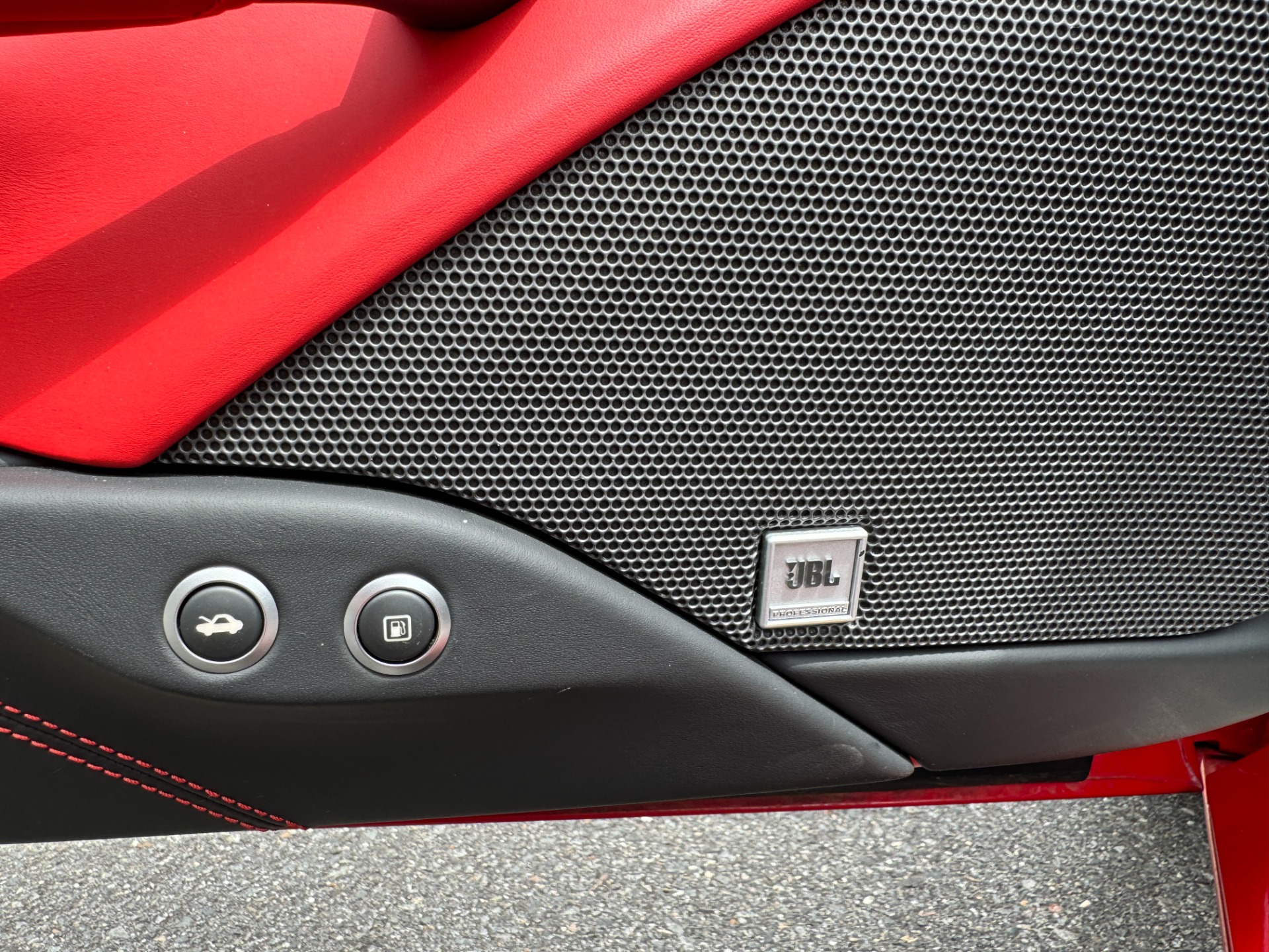 Used 2018 Ferrari 488 Spider RYFT EXHAUST / AFS LIGHTING / CARBON FIBER TRIM / 20 FORGED WHEELS for sale Sold at Formula Imports in Charlotte NC 28227 39