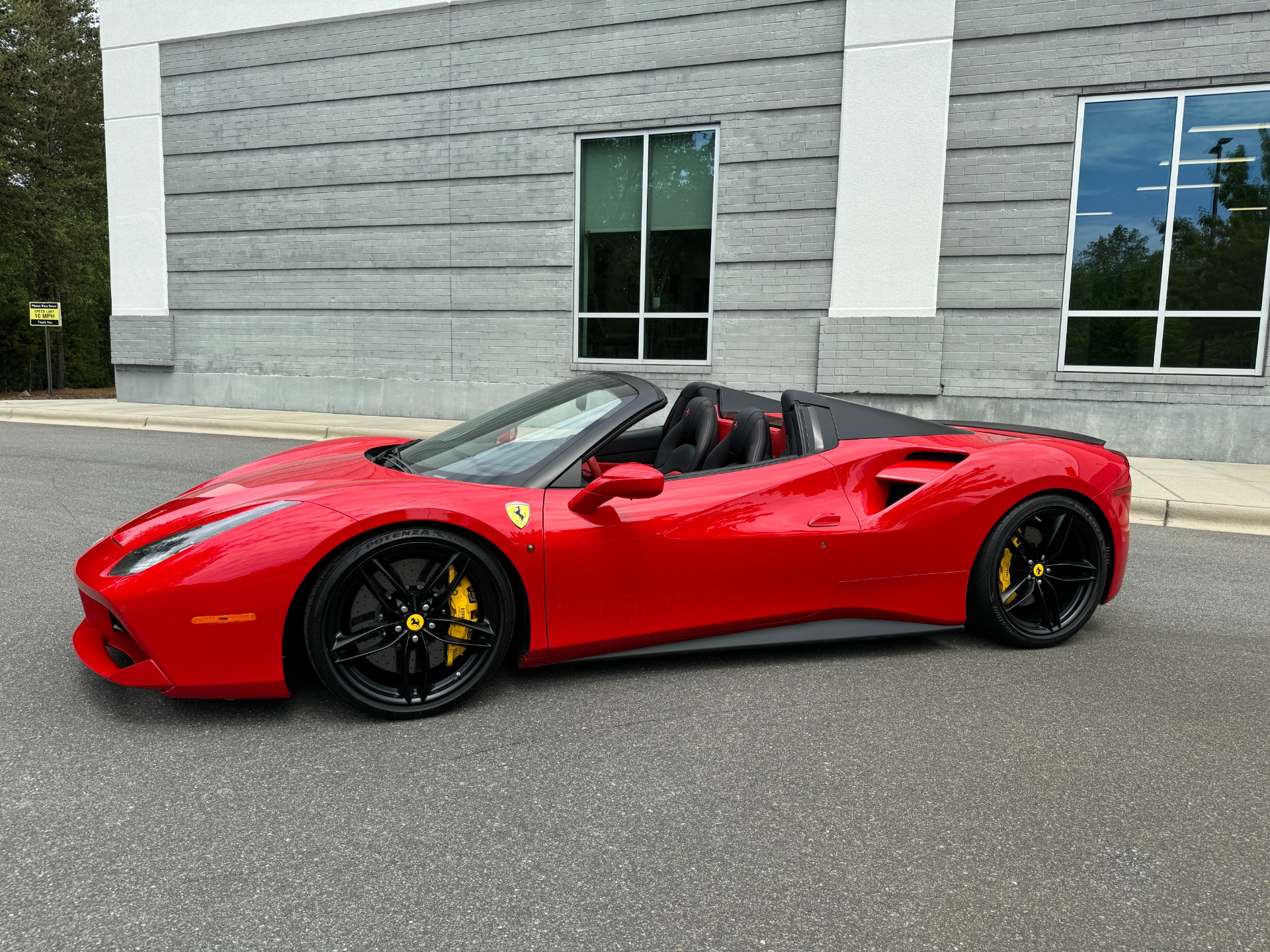 Used 2018 Ferrari 488 Spider RYFT EXHAUST / AFS LIGHTING / CARBON FIBER TRIM / 20 FORGED WHEELS for sale Sold at Formula Imports in Charlotte NC 28227 5