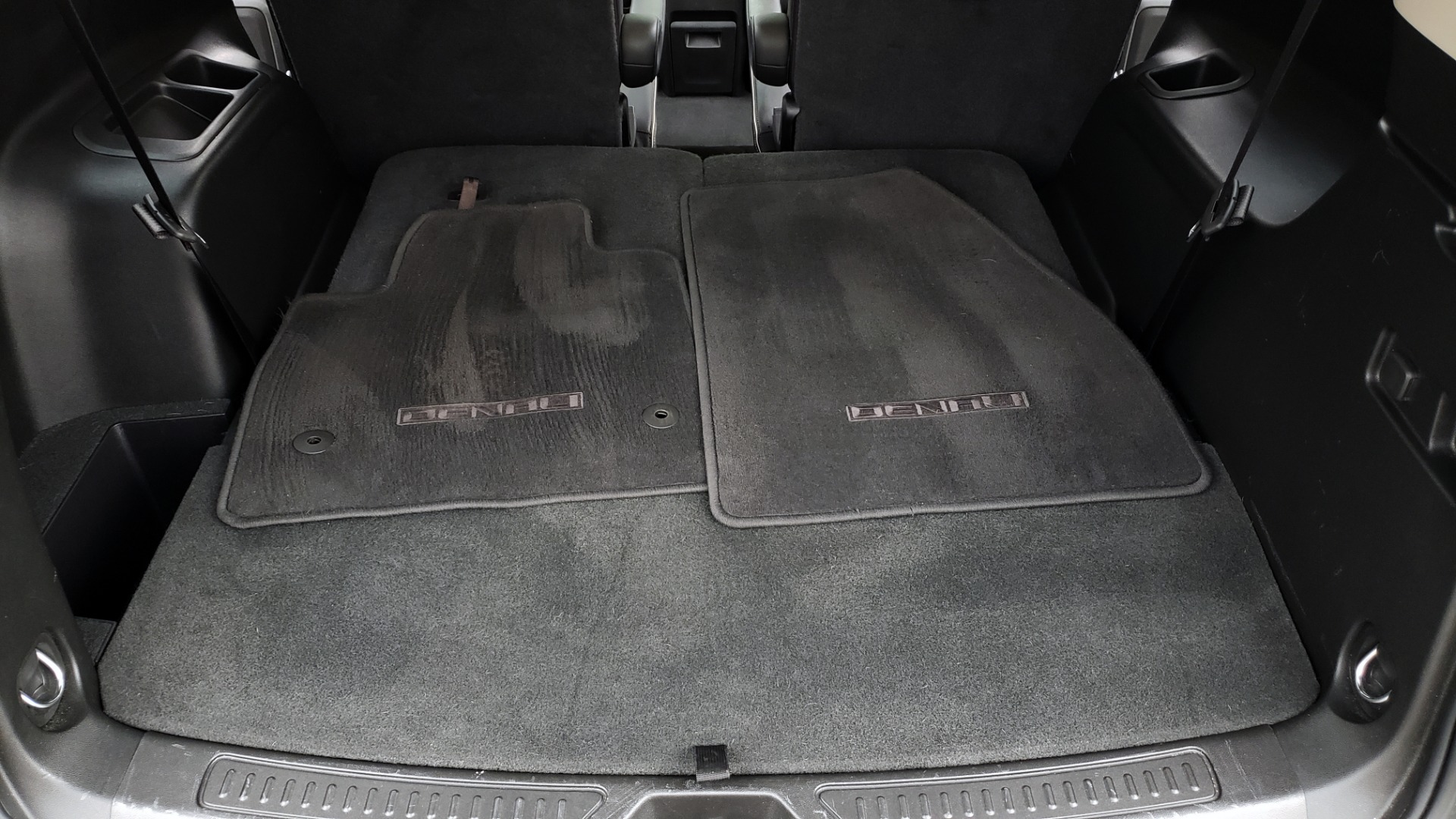 Used 2018 GMC ACADIA DENALI FWD / NAV / SUNROOF / BOSE / 3-ROW / REARVIEW for sale Sold at Formula Imports in Charlotte NC 28227 18