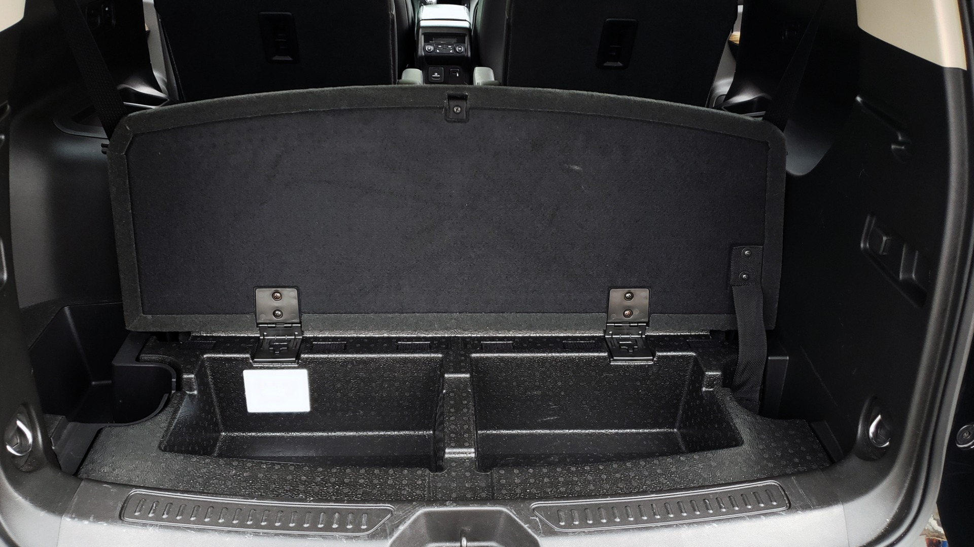 Used 2018 GMC ACADIA DENALI FWD / NAV / SUNROOF / BOSE / 3-ROW / REARVIEW for sale Sold at Formula Imports in Charlotte NC 28227 19