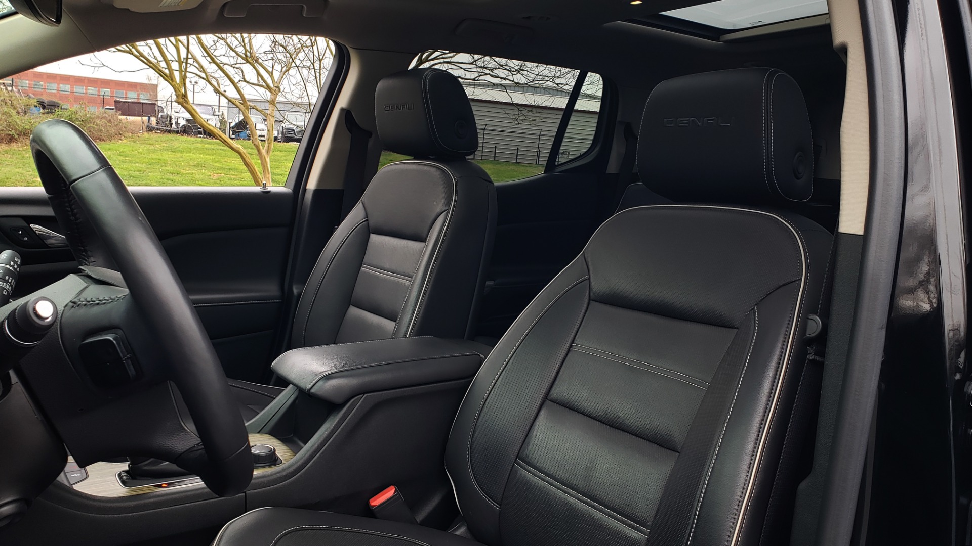 Used 2018 GMC ACADIA DENALI FWD / NAV / SUNROOF / BOSE / 3-ROW / REARVIEW for sale Sold at Formula Imports in Charlotte NC 28227 42