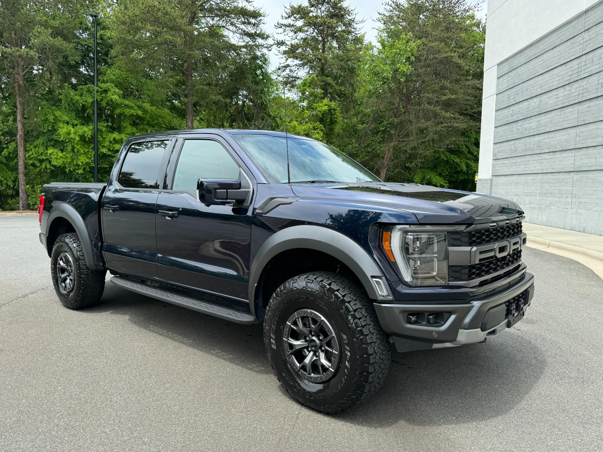 Used 2022 Ford F-150 Raptor RAPTOR 37 PERF PKG / MOONROOF / TOW PKG / B&O SOUND for sale Sold at Formula Imports in Charlotte NC 28227 16