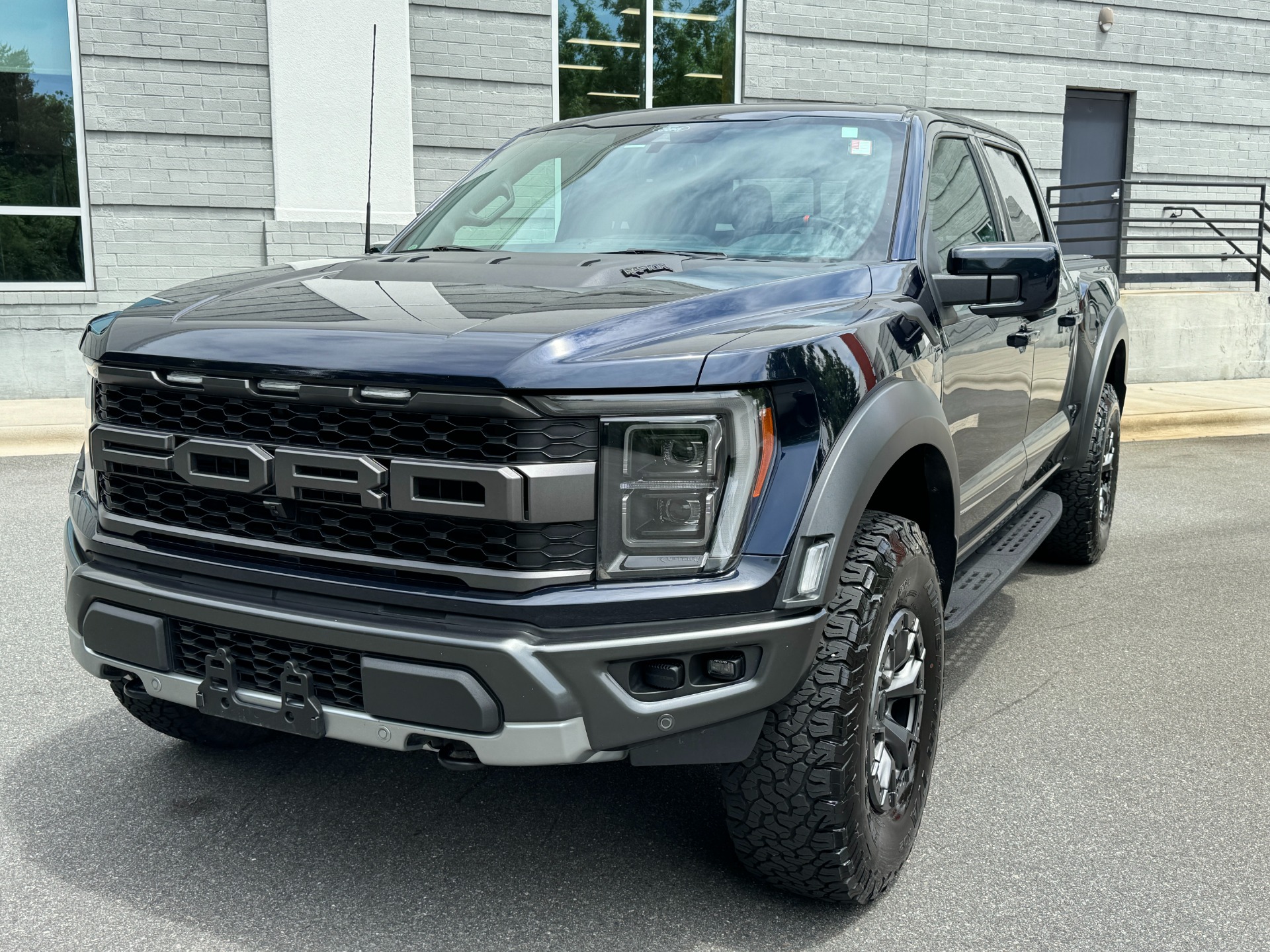 Used 2022 Ford F-150 Raptor RAPTOR 37 PERF PKG / MOONROOF / TOW PKG / B&O SOUND for sale Sold at Formula Imports in Charlotte NC 28227 3