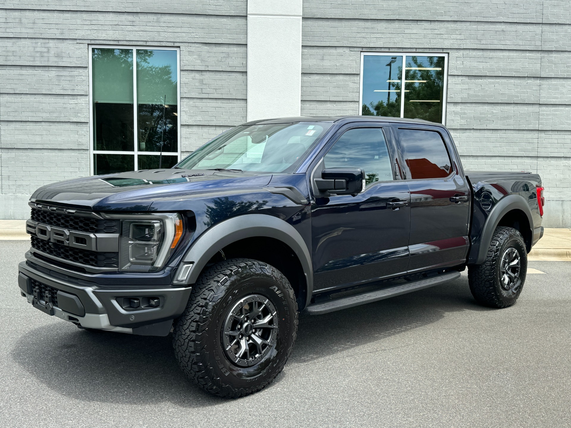 Used 2022 Ford F-150 Raptor RAPTOR 37 PERF PKG / MOONROOF / TOW PKG / B&O SOUND for sale Sold at Formula Imports in Charlotte NC 28227 4