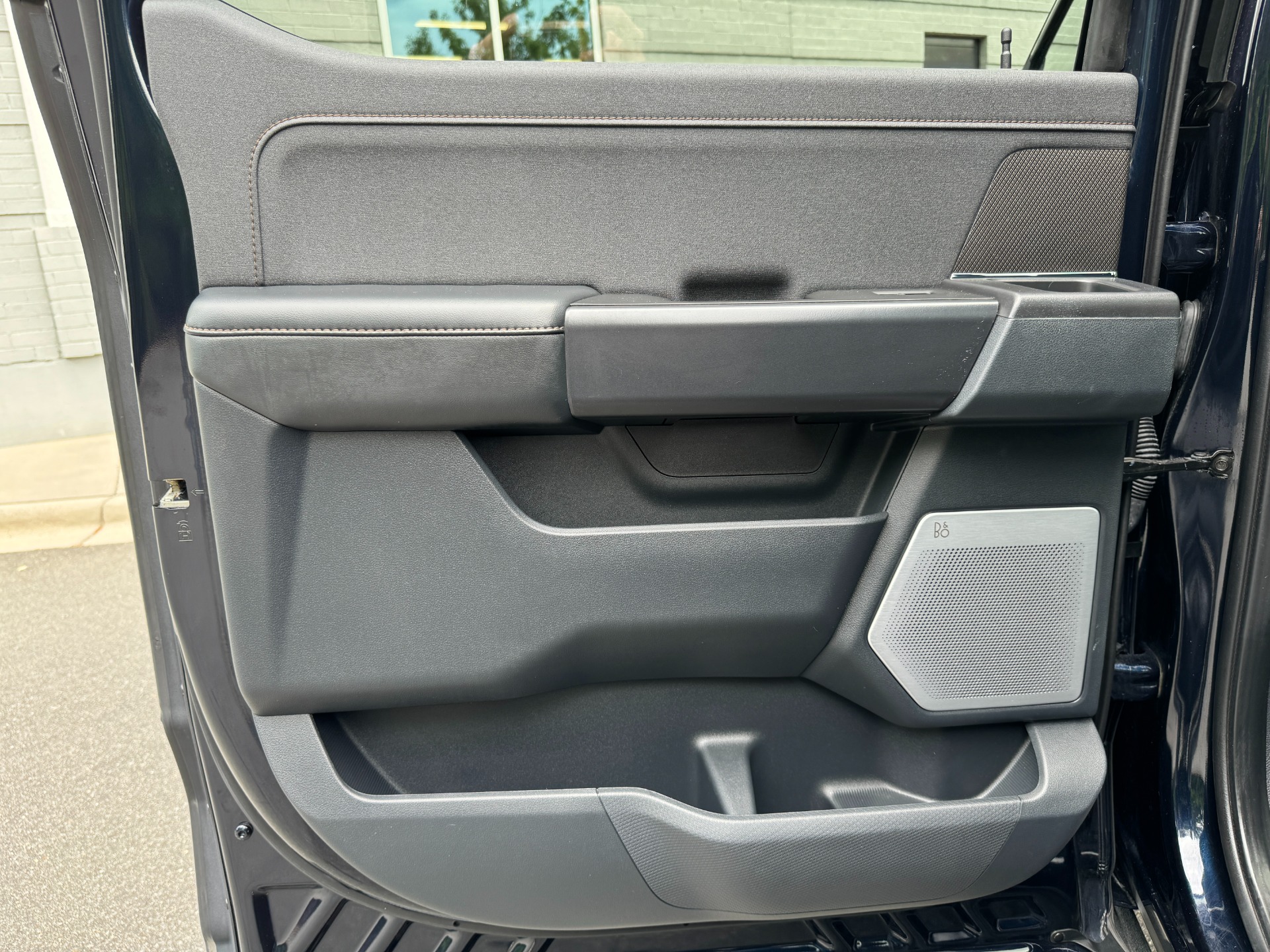Used 2022 Ford F-150 Raptor RAPTOR 37 PERF PKG / MOONROOF / TOW PKG / B&O SOUND for sale Sold at Formula Imports in Charlotte NC 28227 40