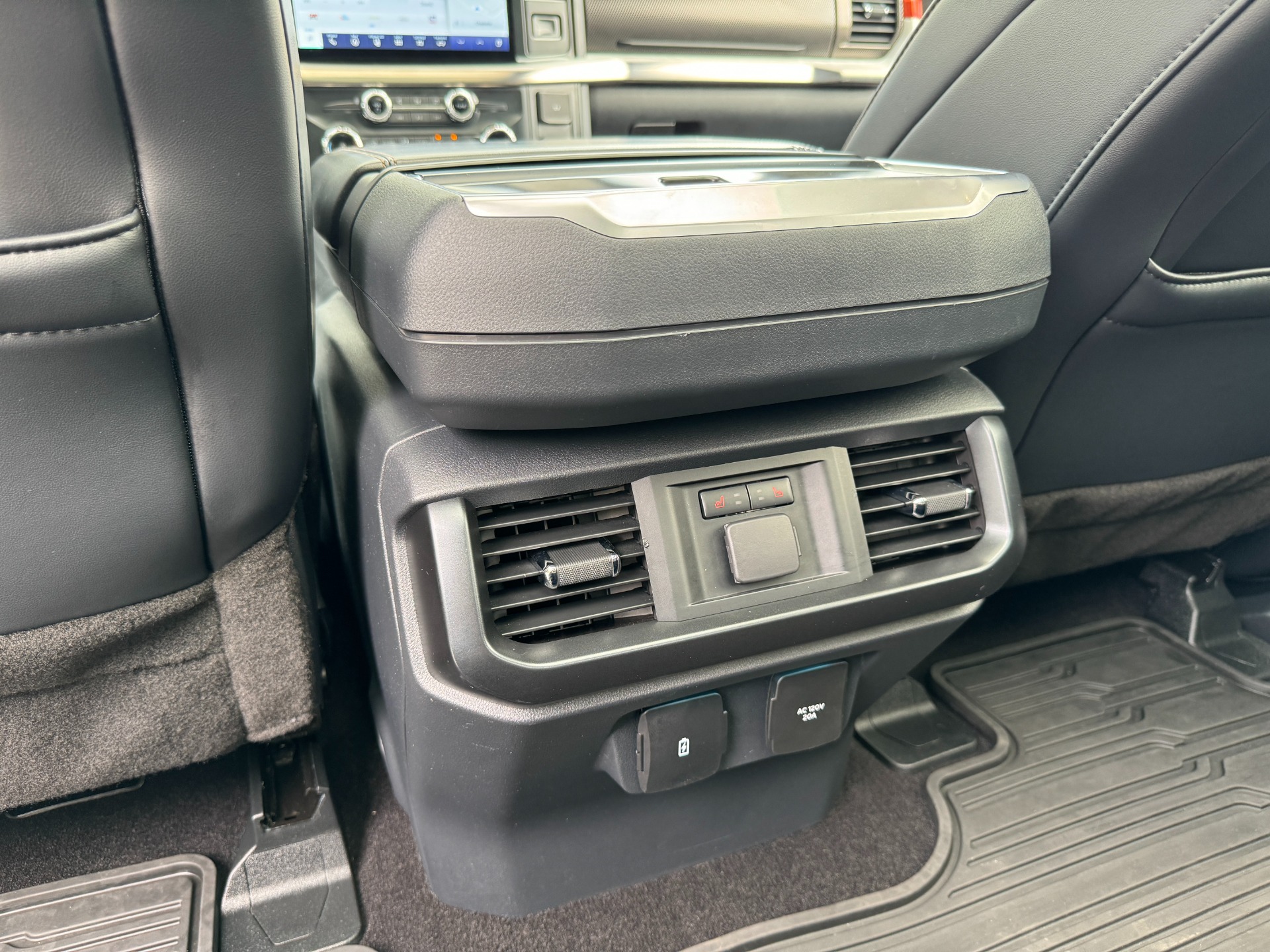 Used 2022 Ford F-150 Raptor RAPTOR 37 PERF PKG / MOONROOF / TOW PKG / B&O SOUND for sale Sold at Formula Imports in Charlotte NC 28227 45